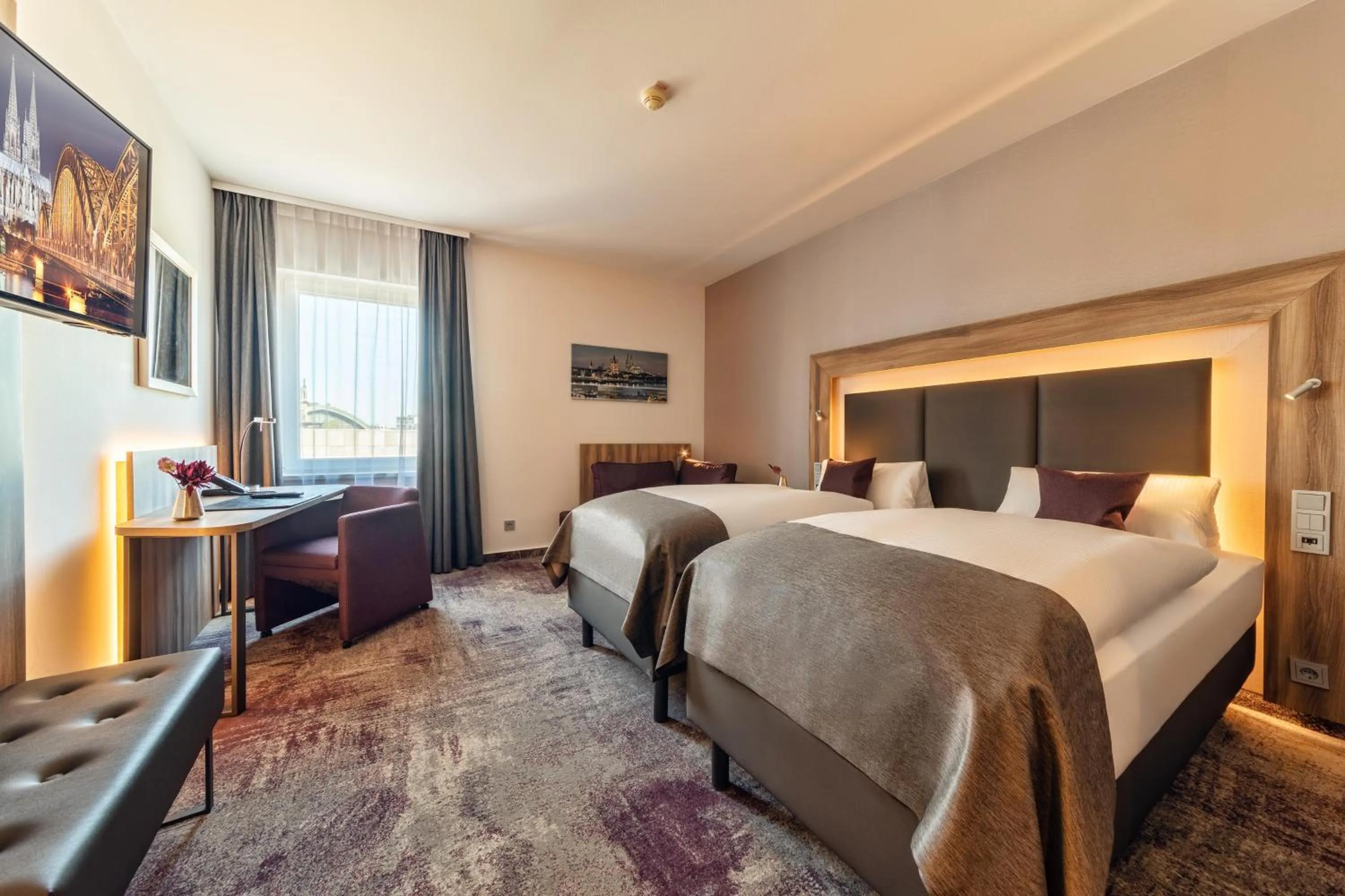 Superior Twin Room with Cathedral View in CityClass Hotel am Dom