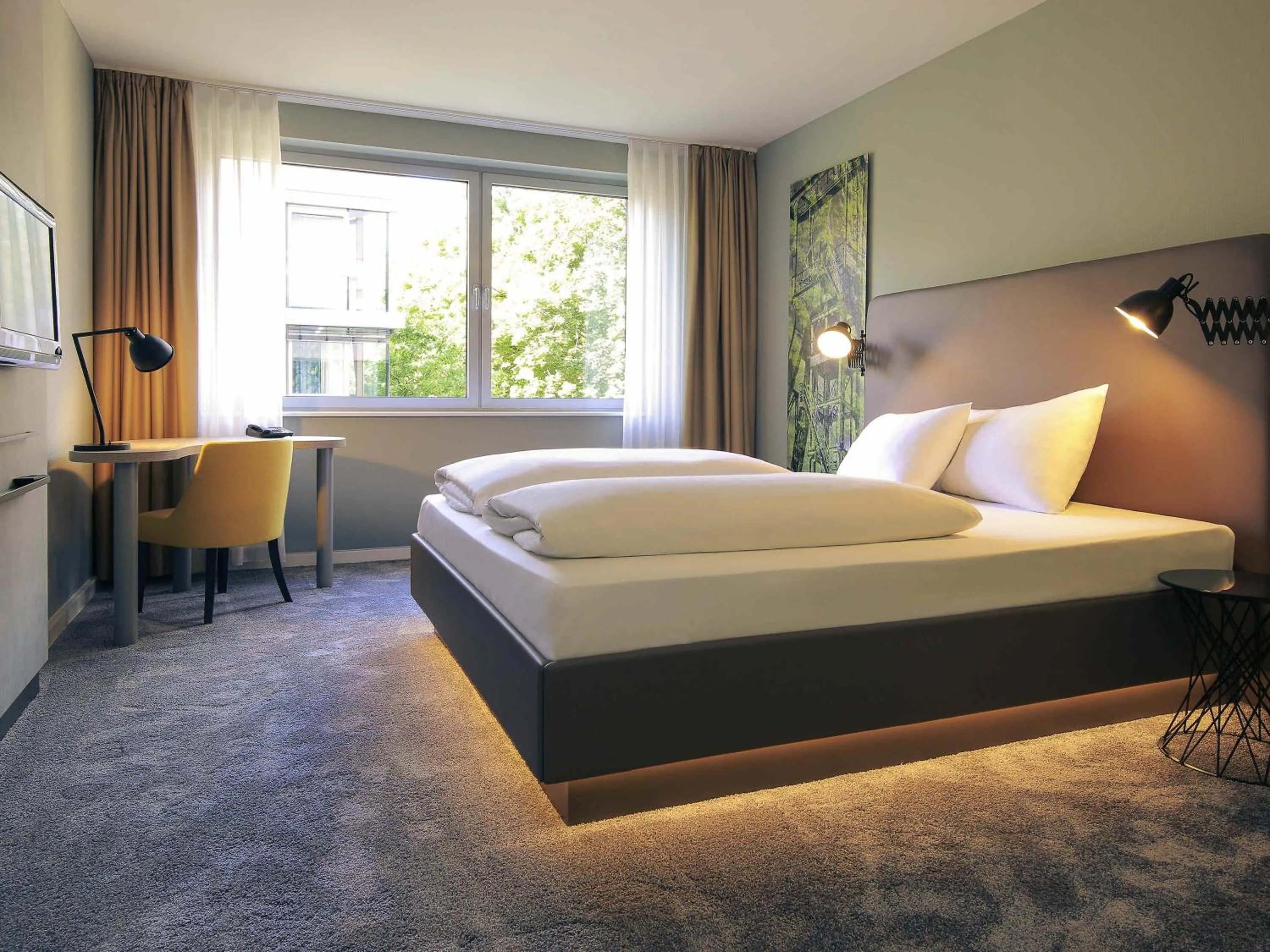 Superior Double Room with Garden View in Mercure Hotel Plaza Essen