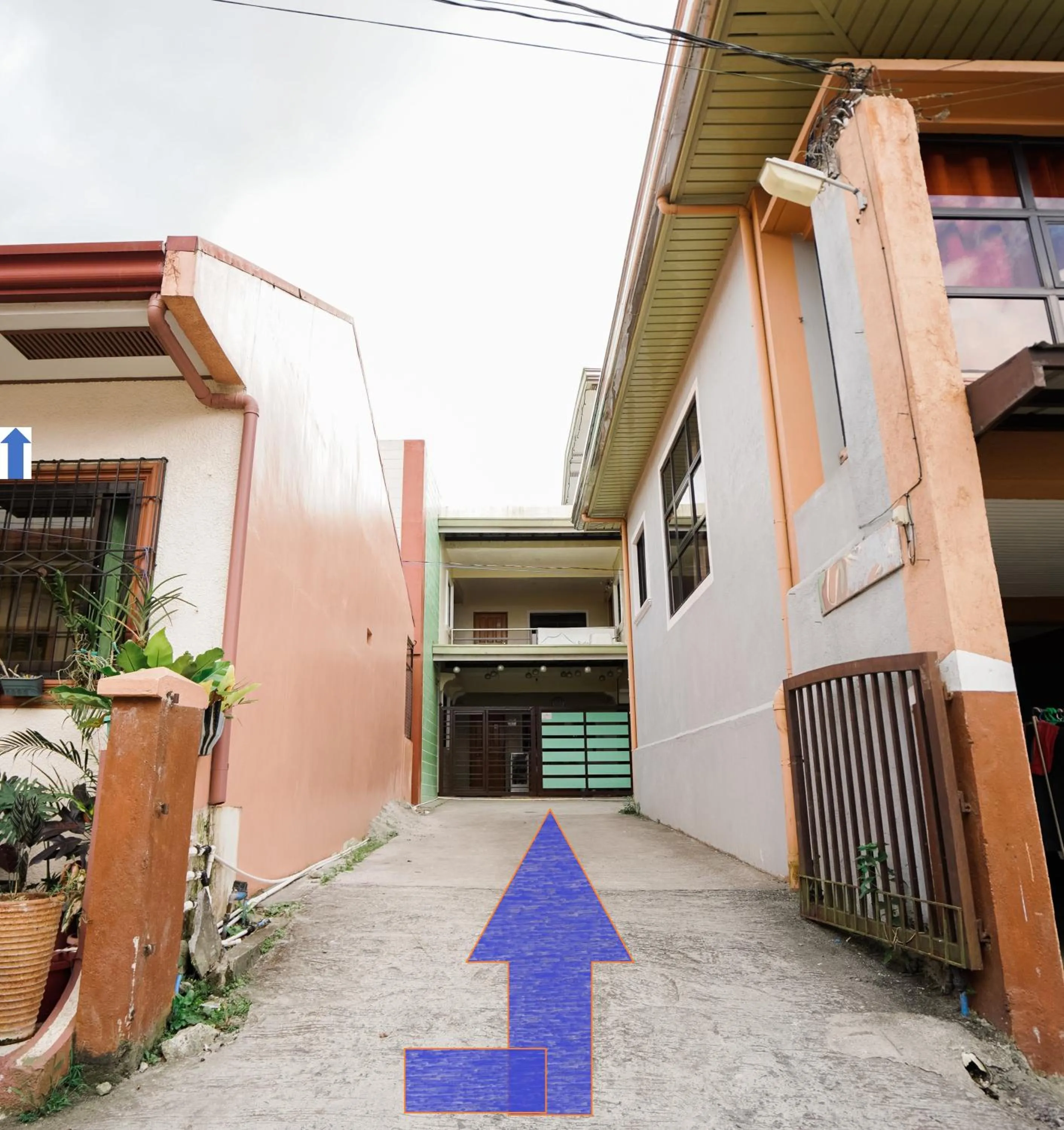 Deluxe Double Room (2 Adults + 1 Child) in JEMZ Tagaytay Budget Transient