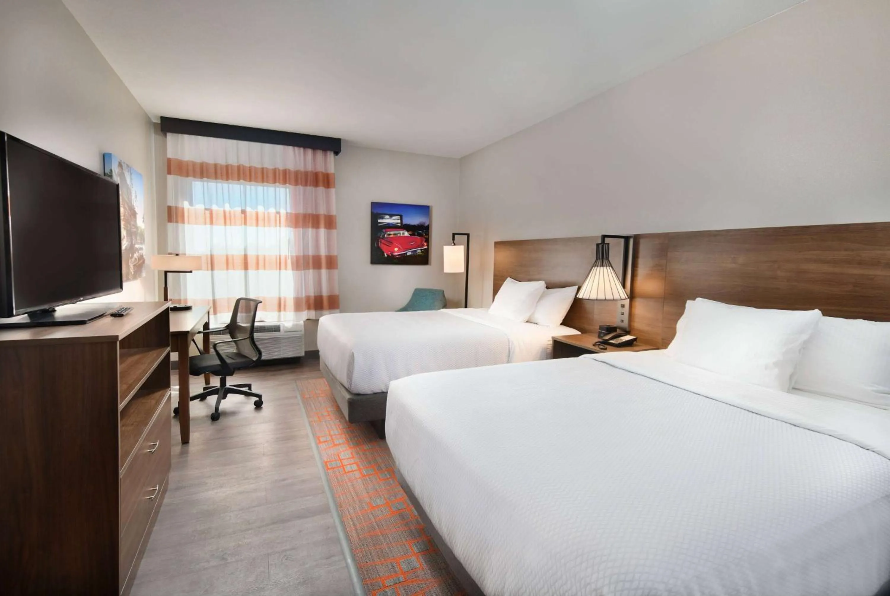 Queen Room with Two Queen Beds - Non-Smoking in La Quinta Inn & Suites by Wyndham Wisconsin Dells- Lake Delton