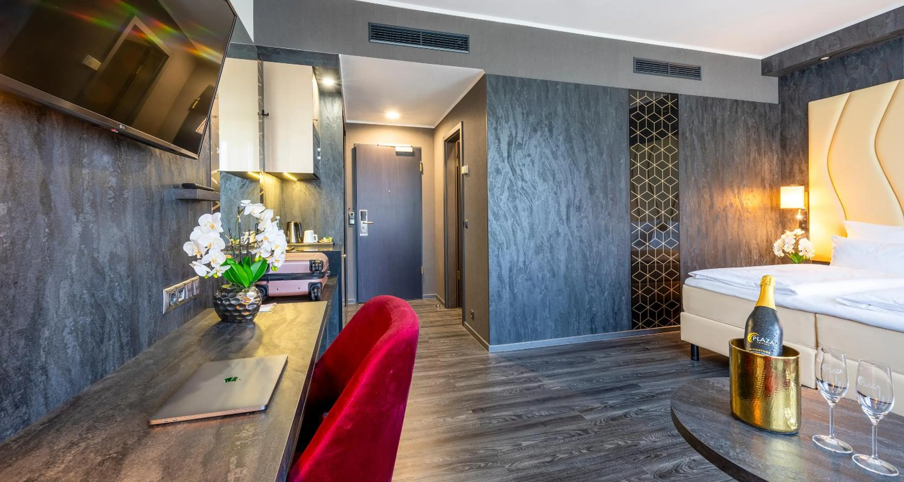 Comfort Plus Twin Room with Sofa Bed - single occupancy in PLAZA Premium Schwerin Sure Hotel Collection by Best Western