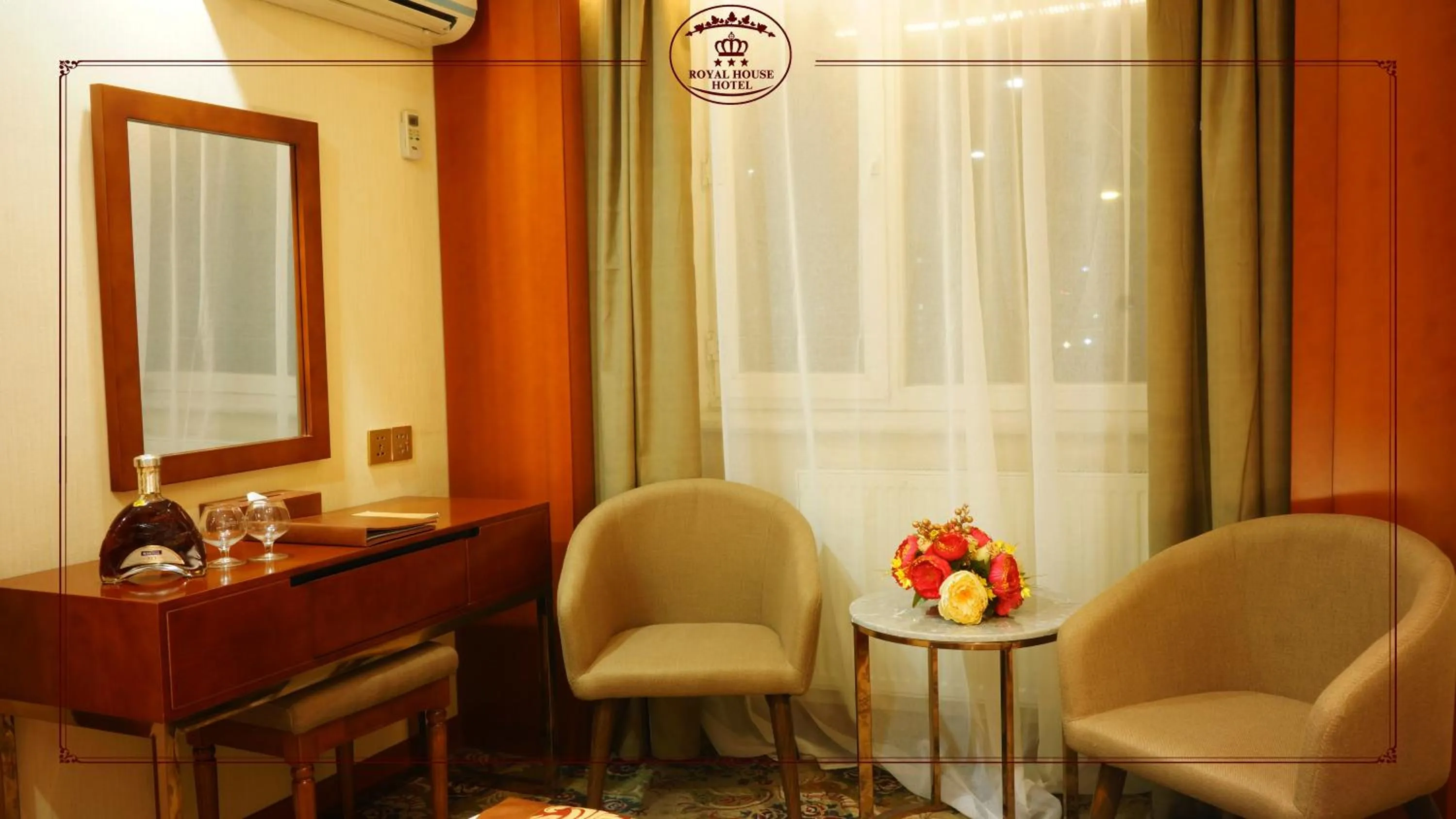 Standard Triple Room in Royal House Hotel