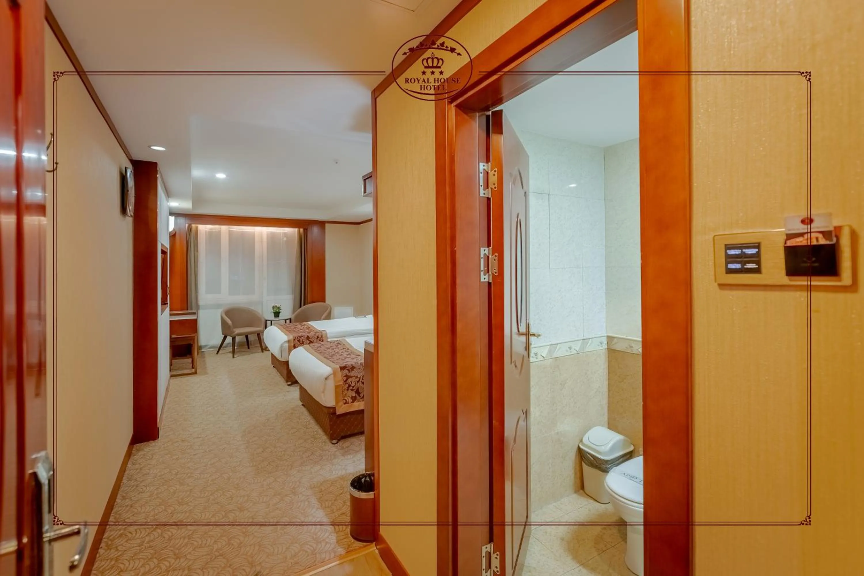 Standard Twin Room in Royal House Hotel