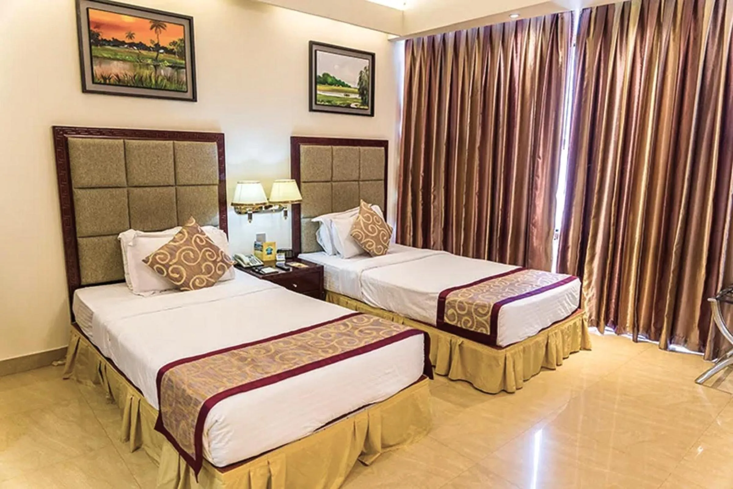 Deluxe Twin Room in FARS Hotel & Resorts - DHAKA