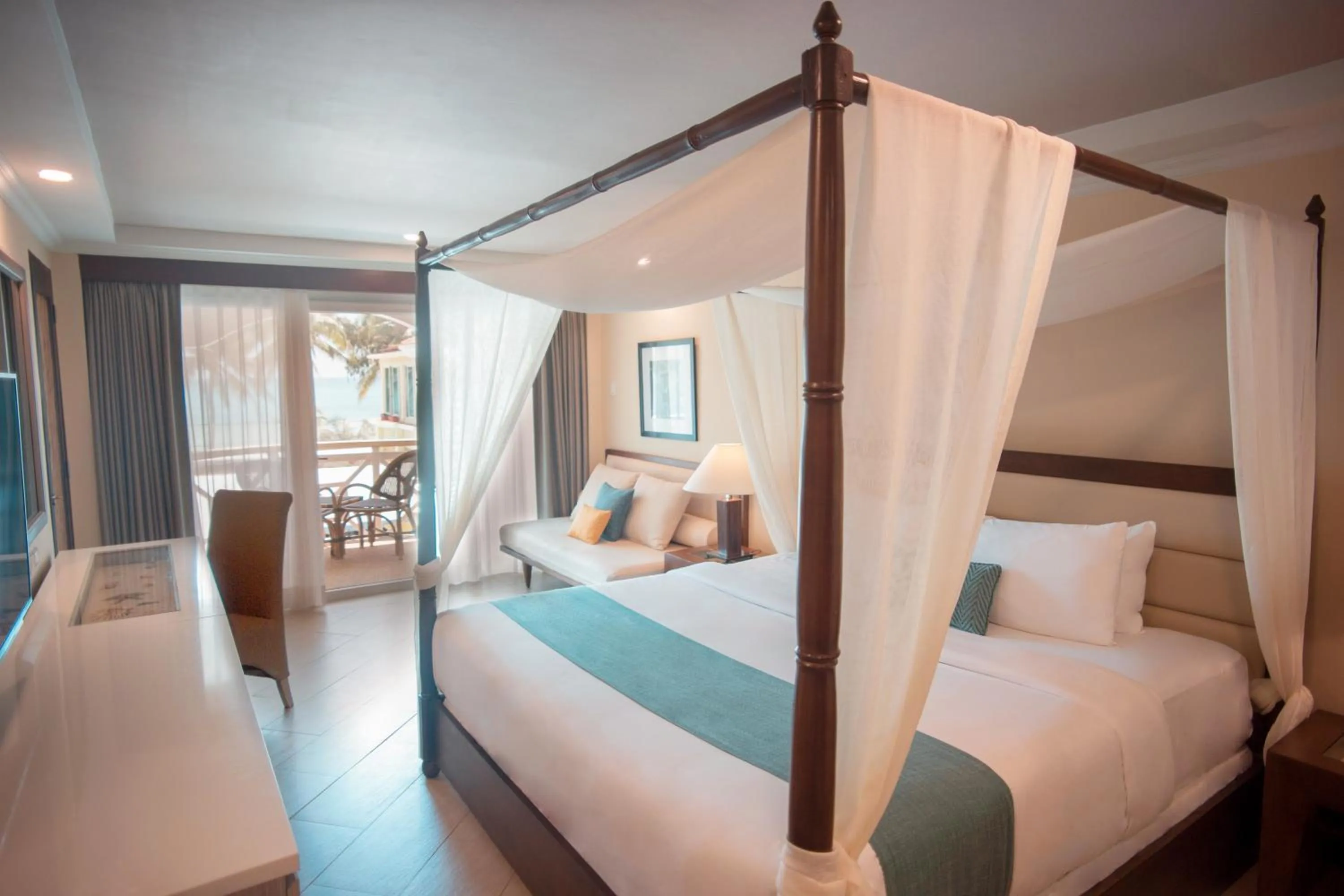 Premier Deluxe Double Room with Sea View in Boracay Mandarin Island Hotel