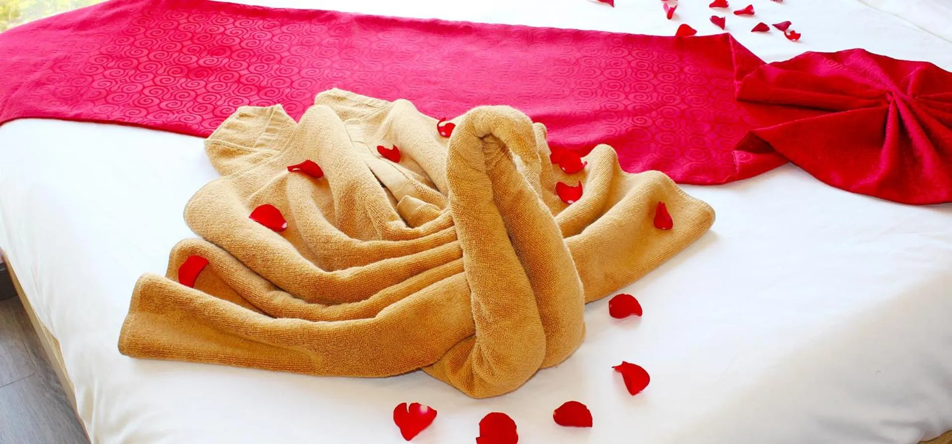 Superior Double or Twin Room with Sea View in EMERALD OCEAN HOTEL