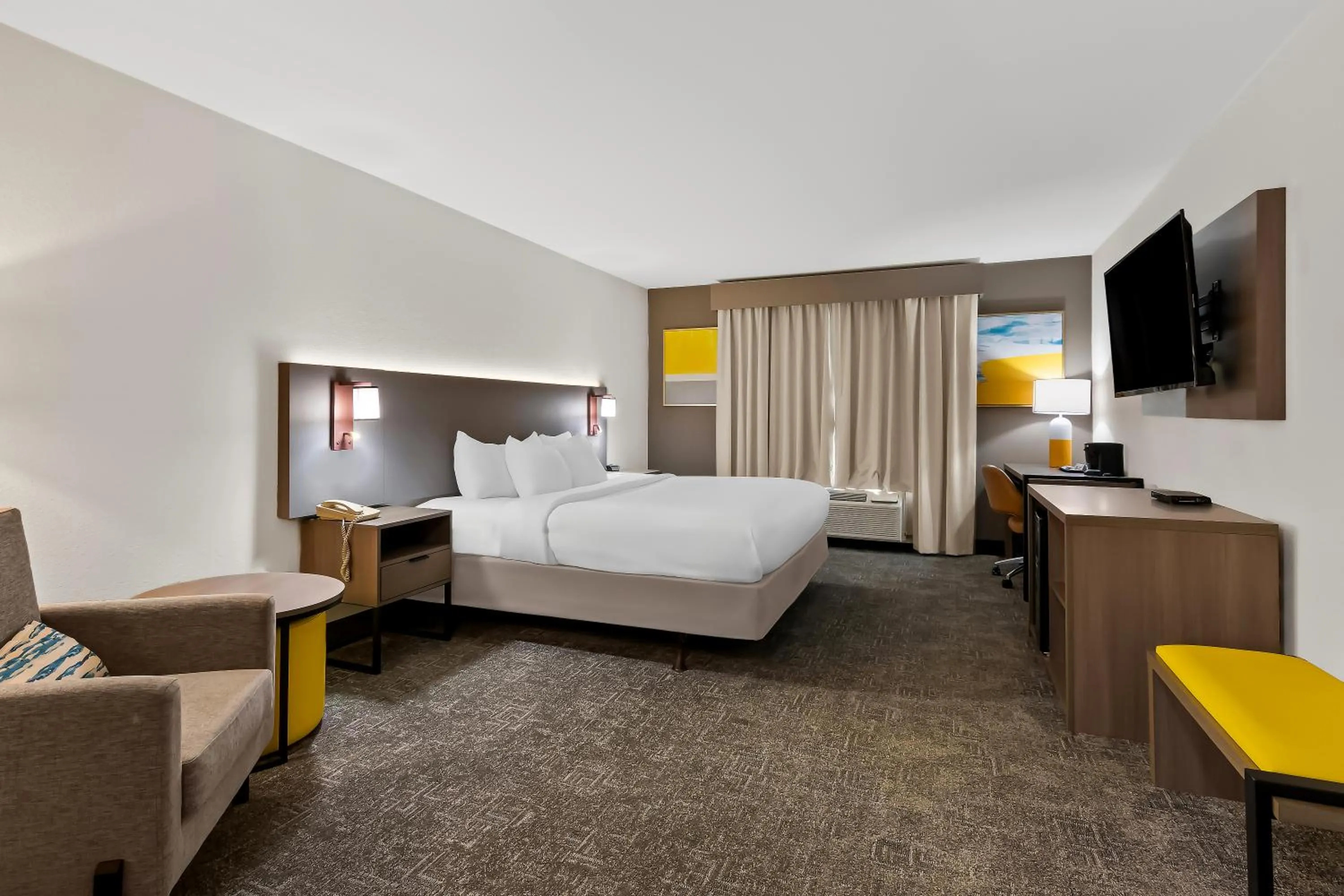 Standard King Room - Non-Smoking  in Comfort Inn & Suites Elk City South