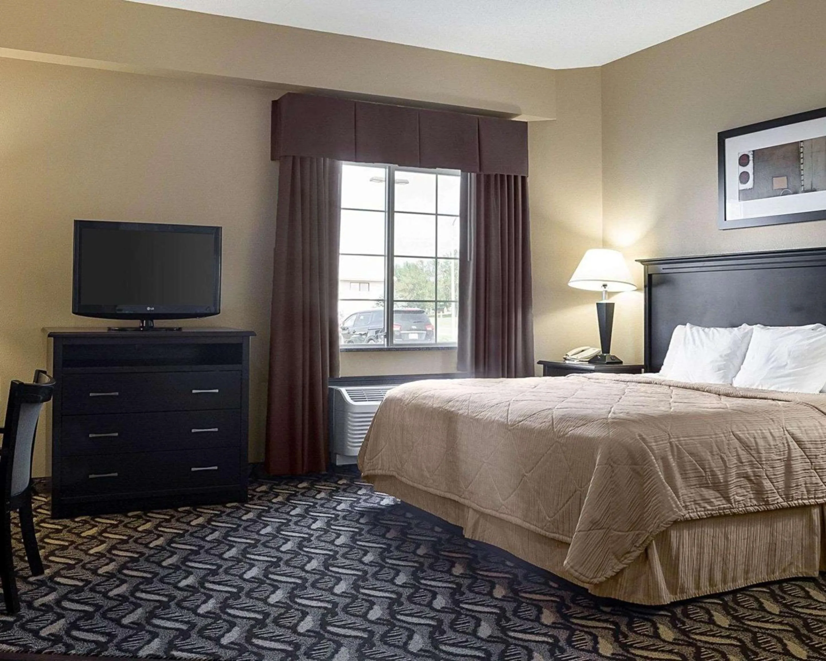 Efficiency King Suite - Accessible/Non-Smoking in MainStay Suites Bismarck