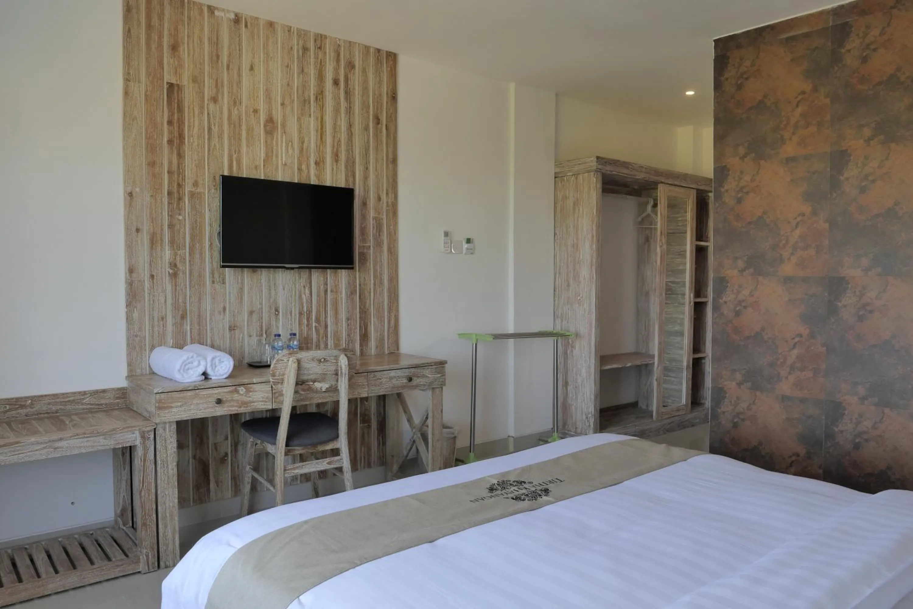 Deluxe Double Room in Tirtha Khayangan