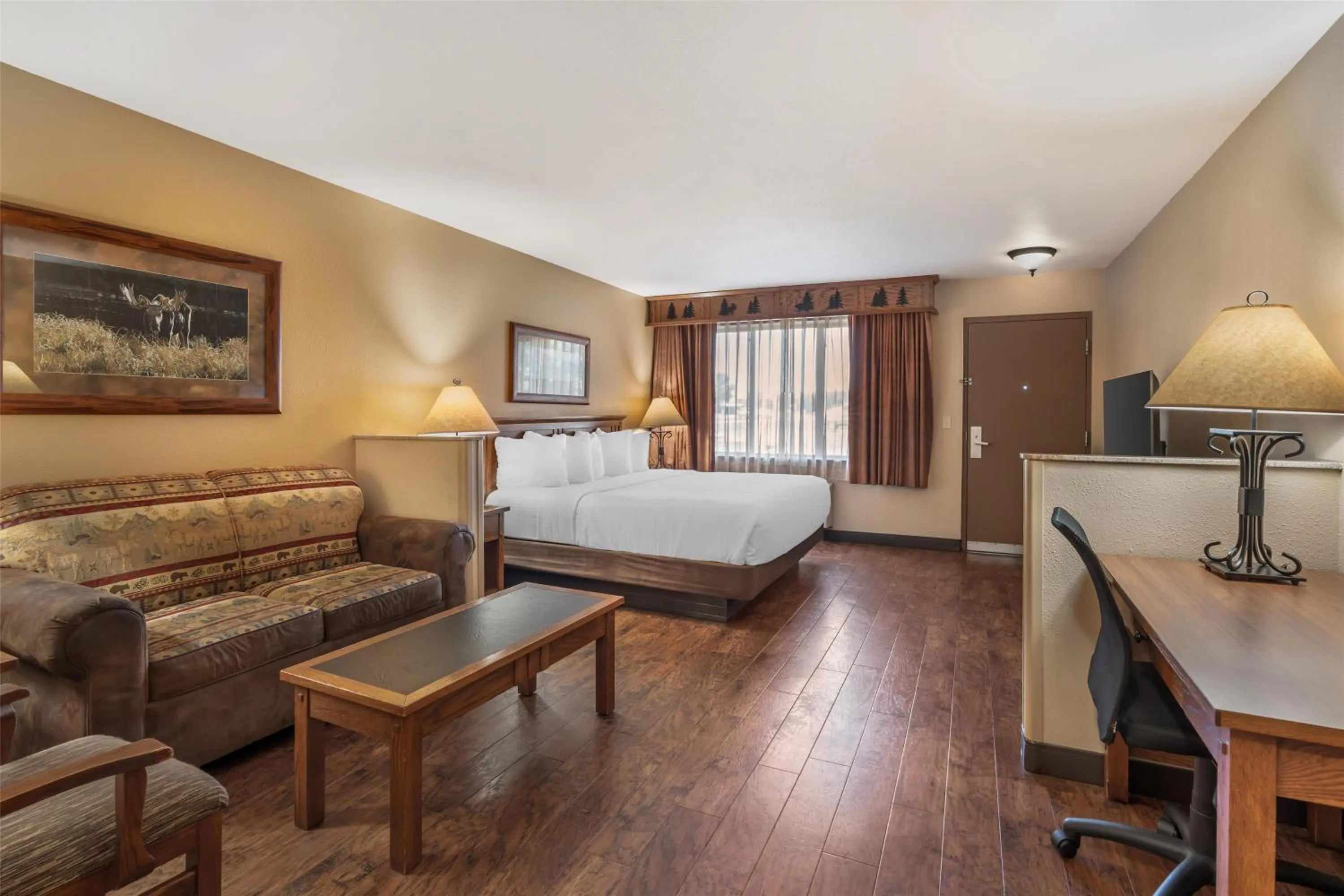 King Room with Sofa Bed and Spa Bath - Non Smoking in Best Western Plus Kelly Inn & Suites
