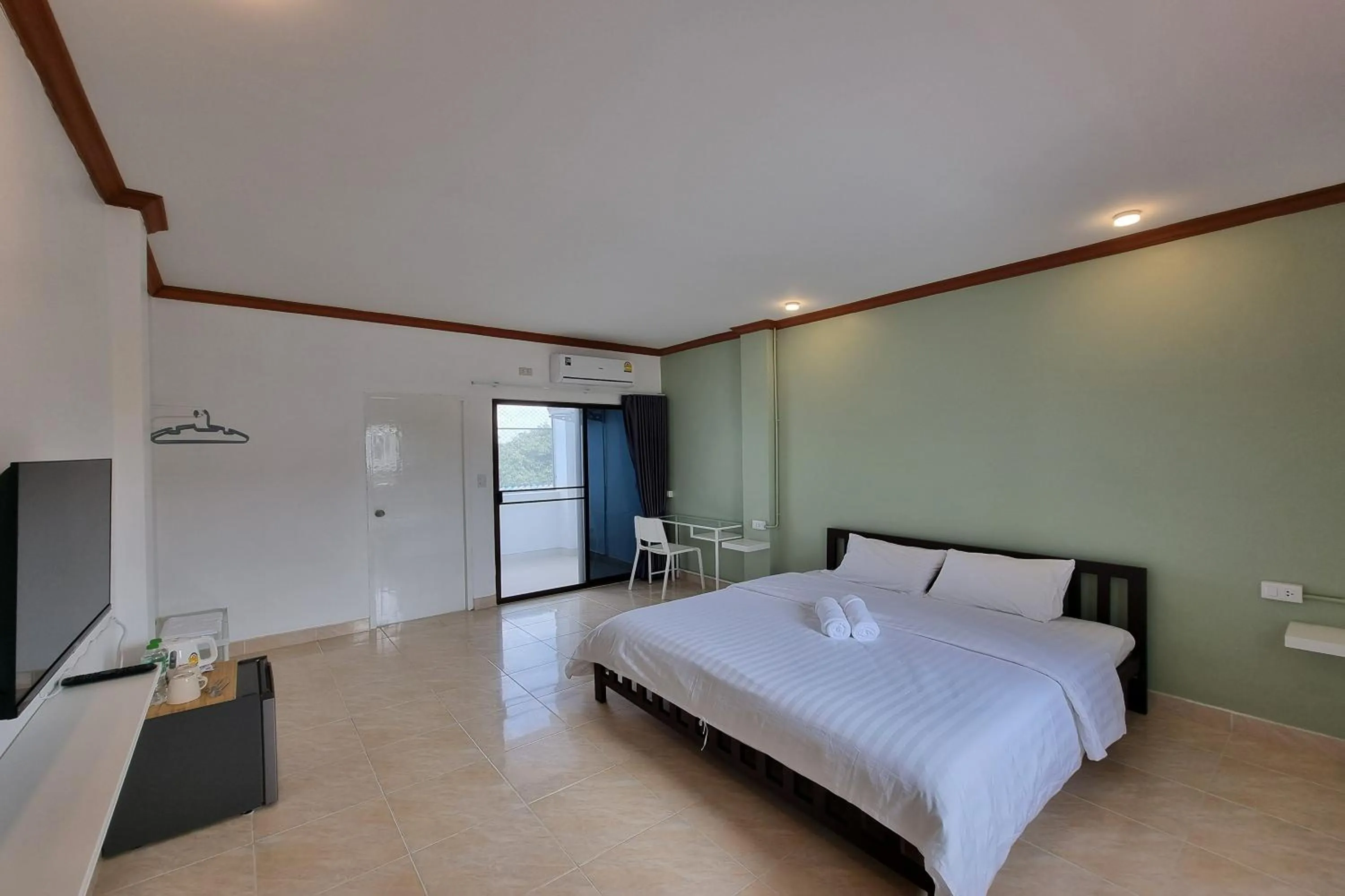Standard Double Room in Breezy Pattaya