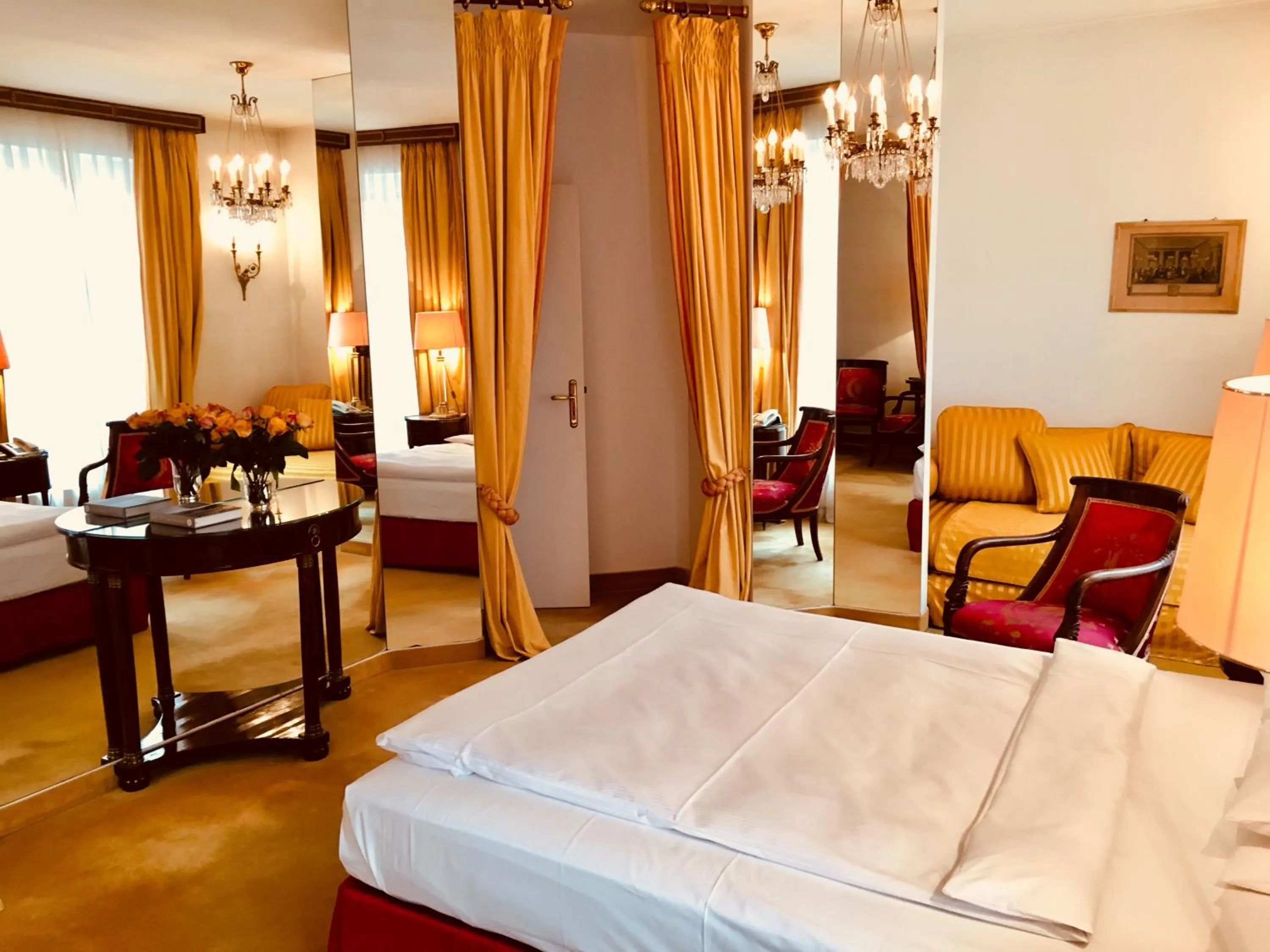 Suite in Hotel Opera