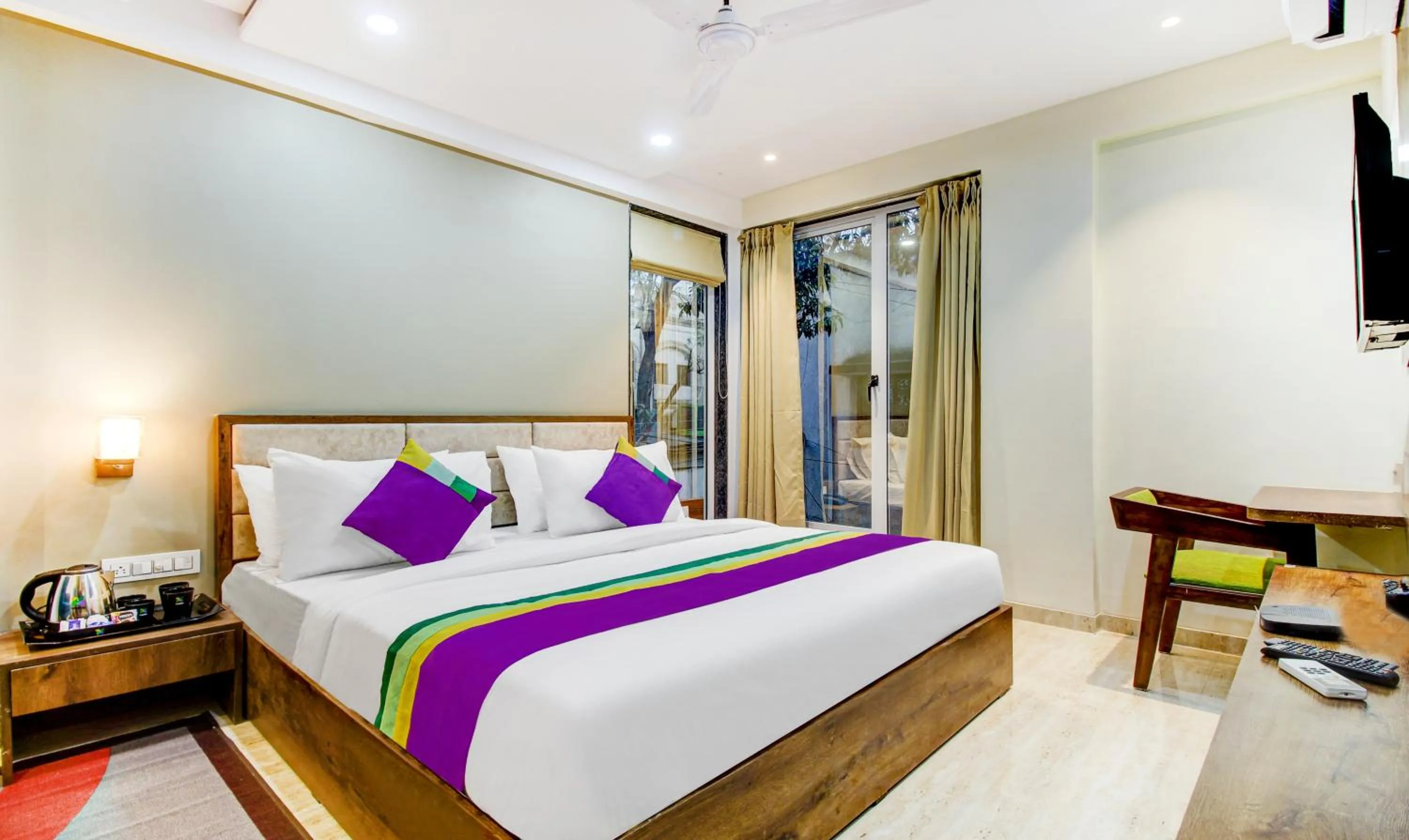 Deluxe Room with City View - single occupancy in Treebo The Pavilion, Railway Station