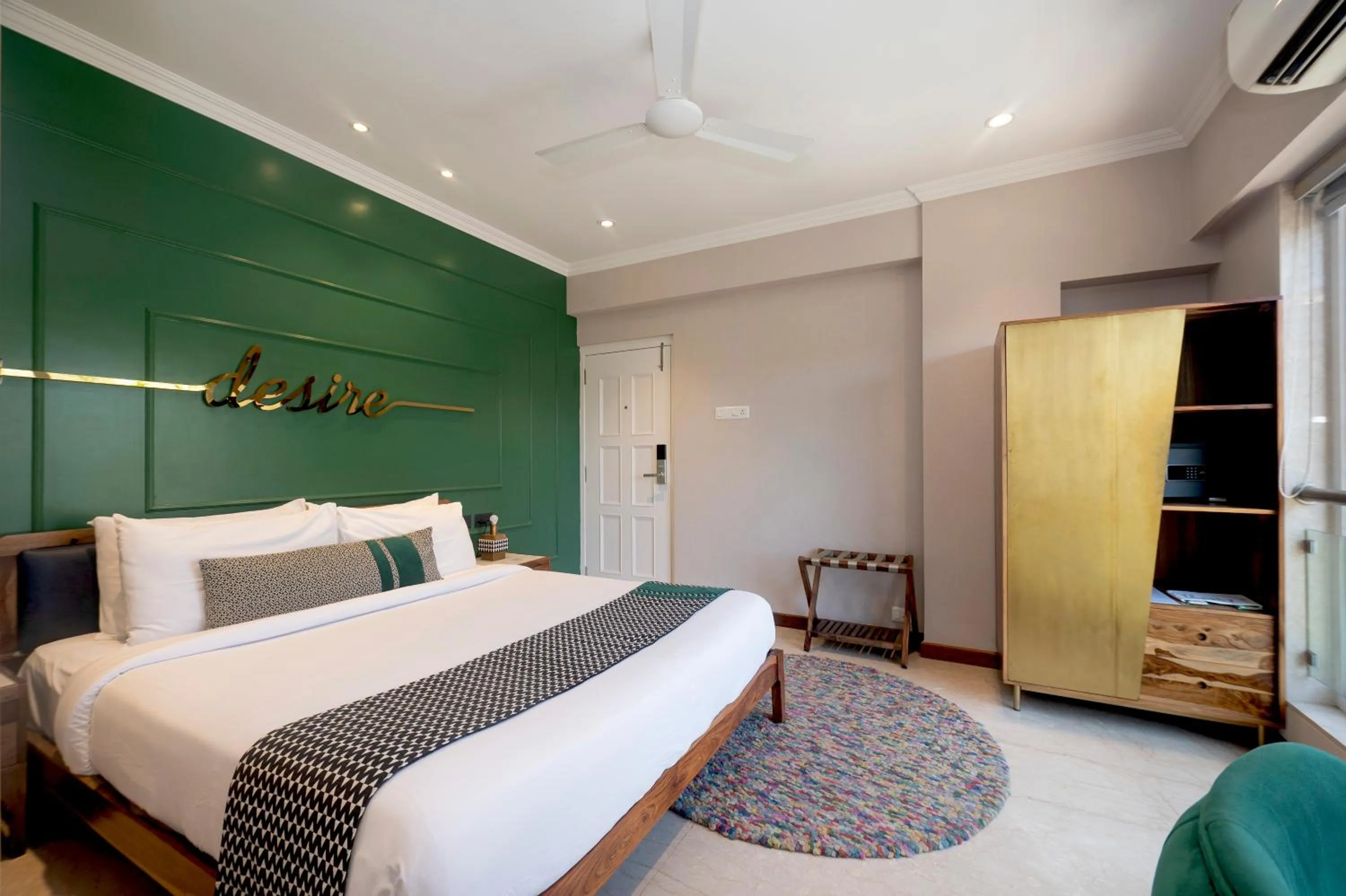 Deluxe Double Room in Theory9 Premium Service Apartments Bandra