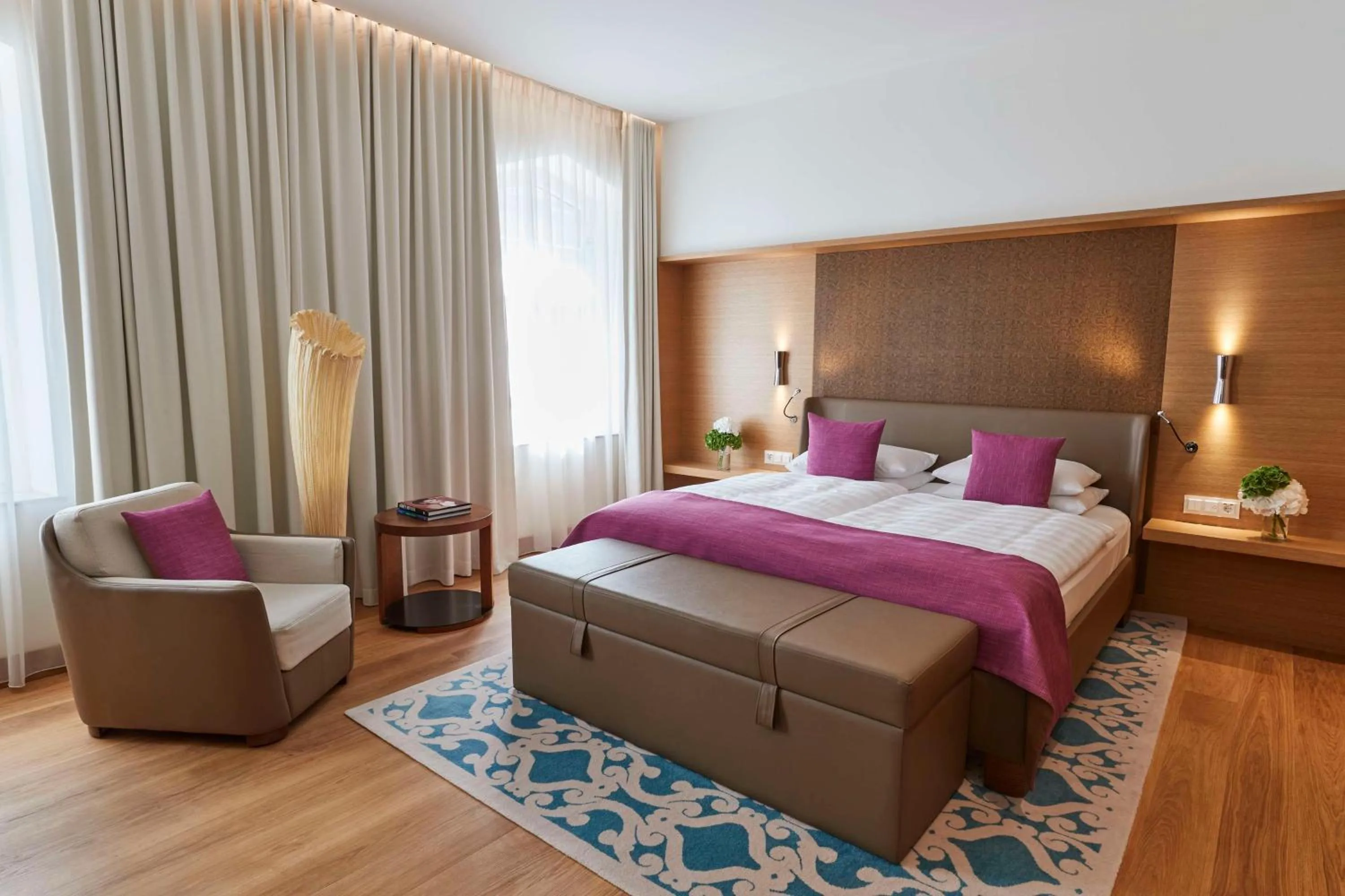 Grand Deluxe Room King in Vier Jahreszeiten Kempinski München