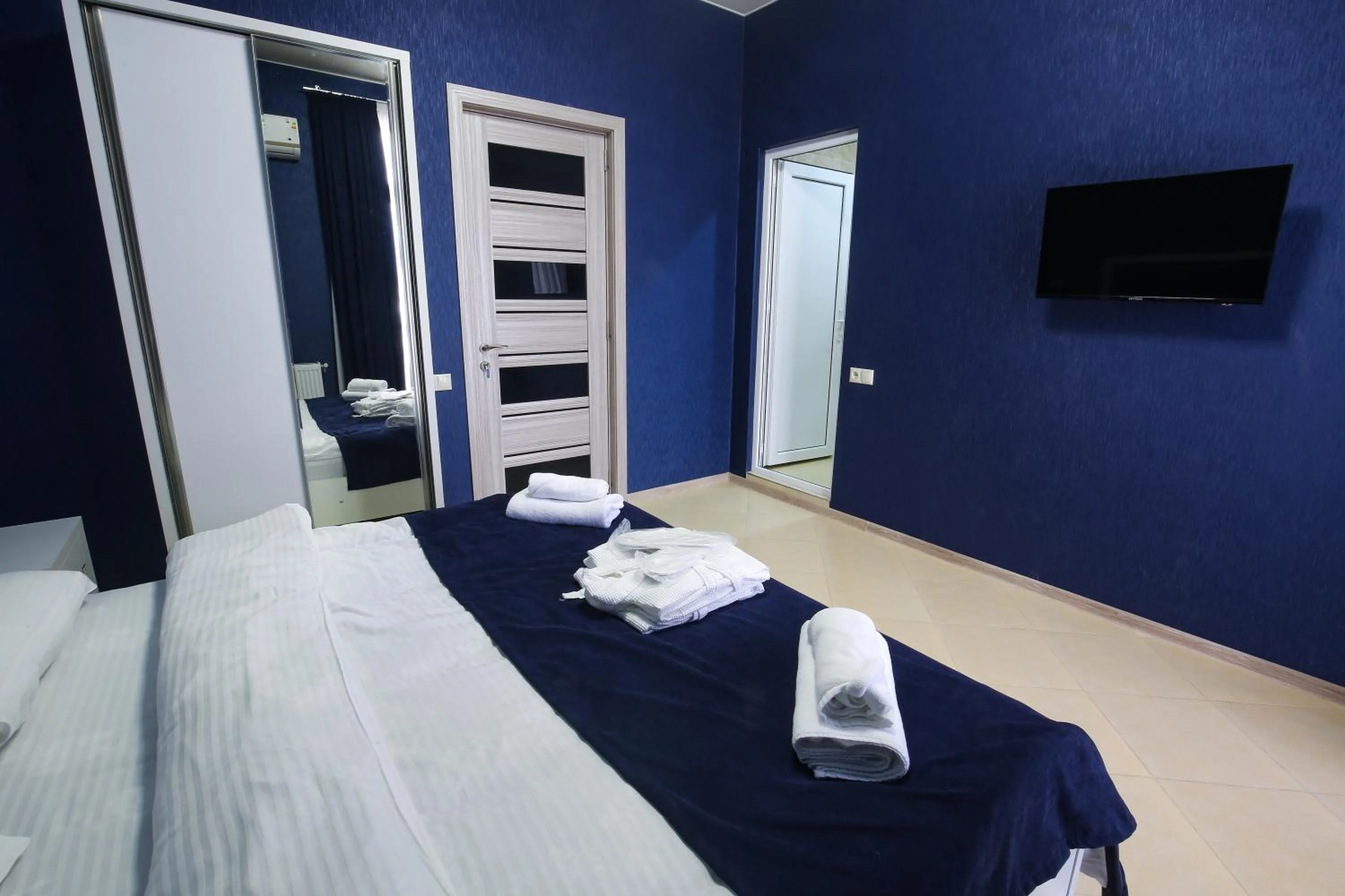 King Room with Mountain View in Tbilisi Sea Hotel