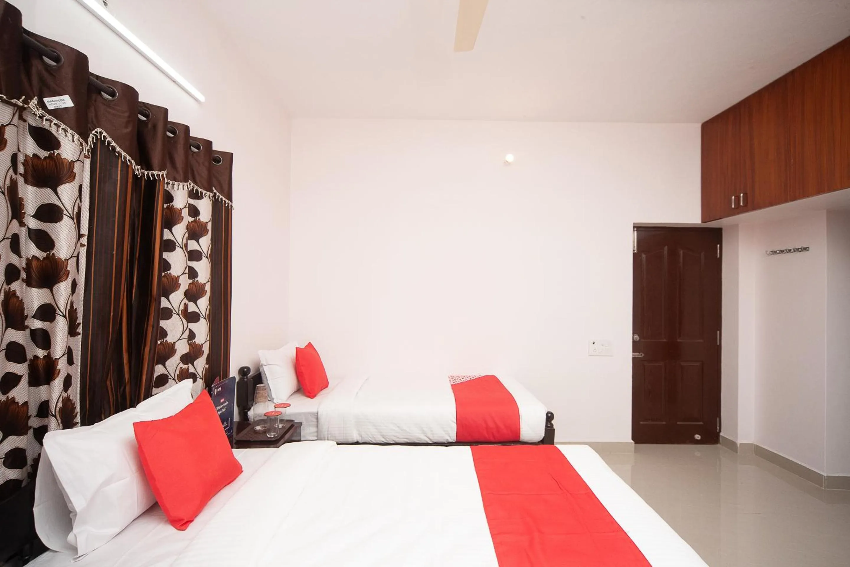 Deluxe Double Room - single occupancy in Hotel O Kiruba Castle