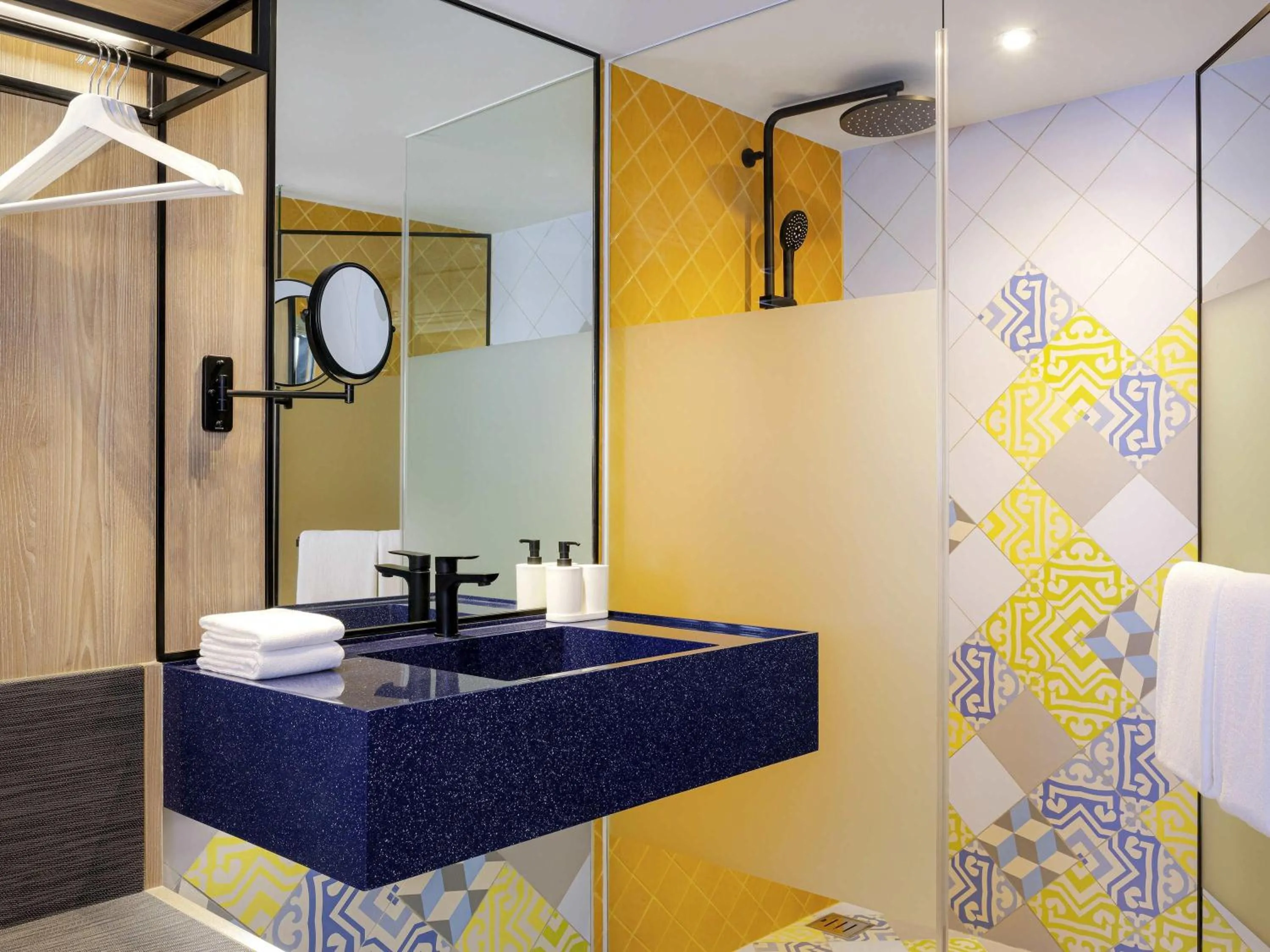 Premium King Room with Balcony in ibis Styles Bangkok Silom