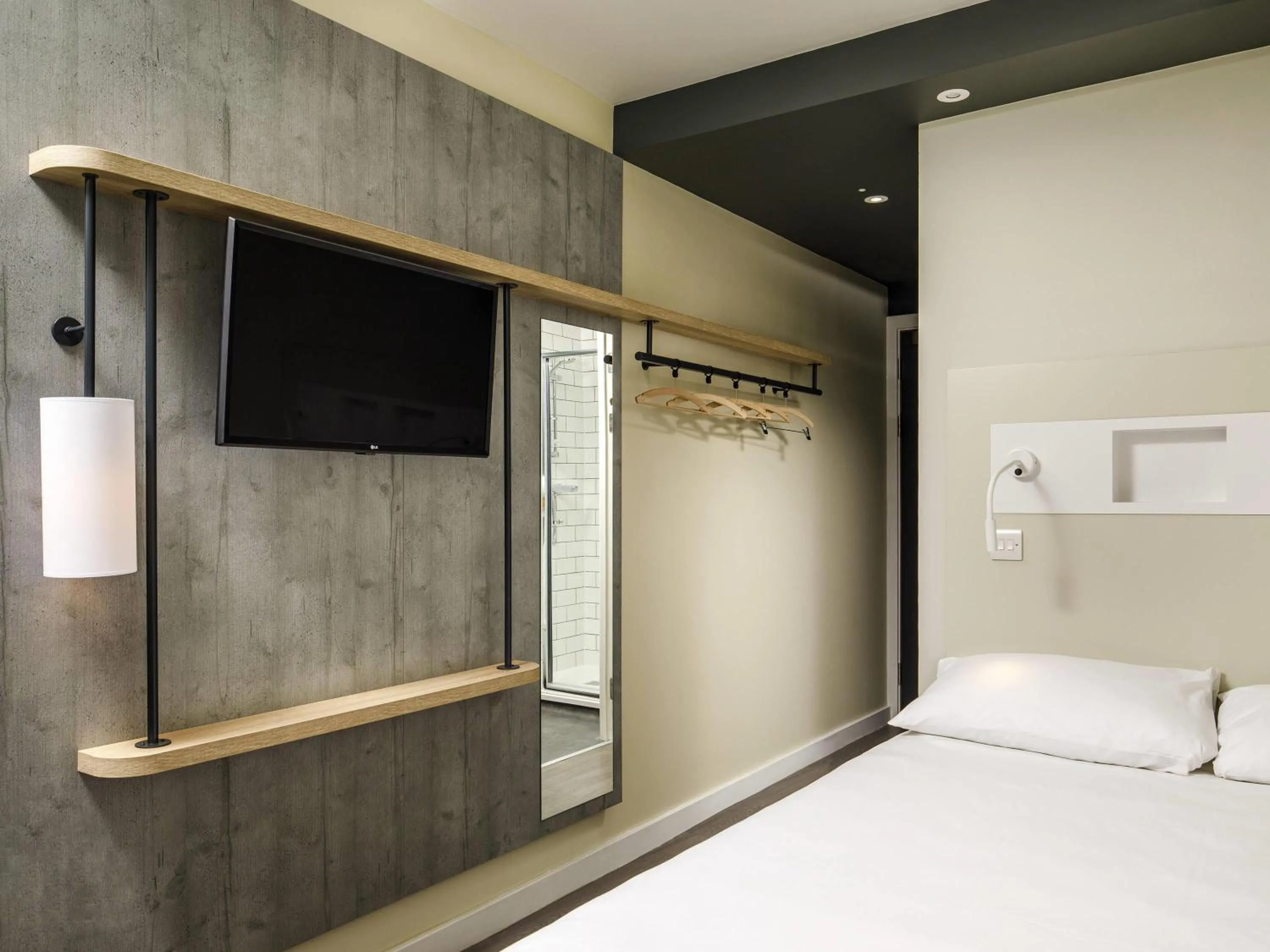 Triple Room in ibis Budget Sheffield Centre St Marys Gate