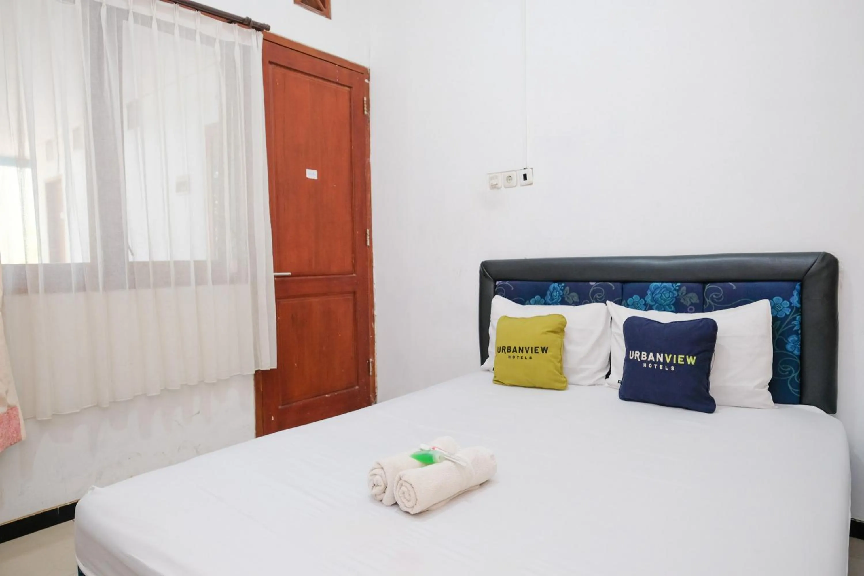 Superior Double Room in Urbanview Hotel Griya Surya Malang by RedDoorz
