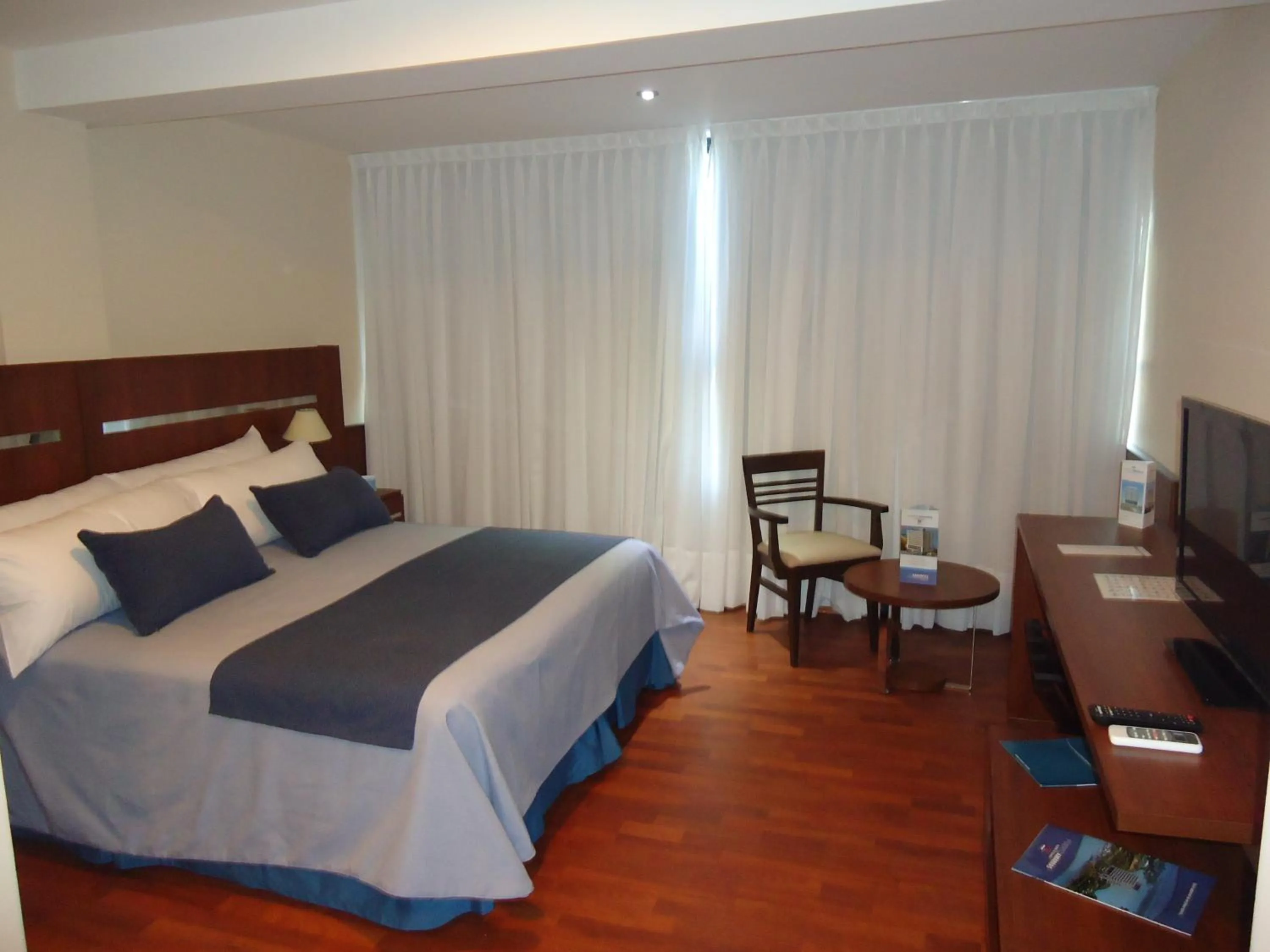 Executive Single Room in Puerto Amarras Hotel & Suites