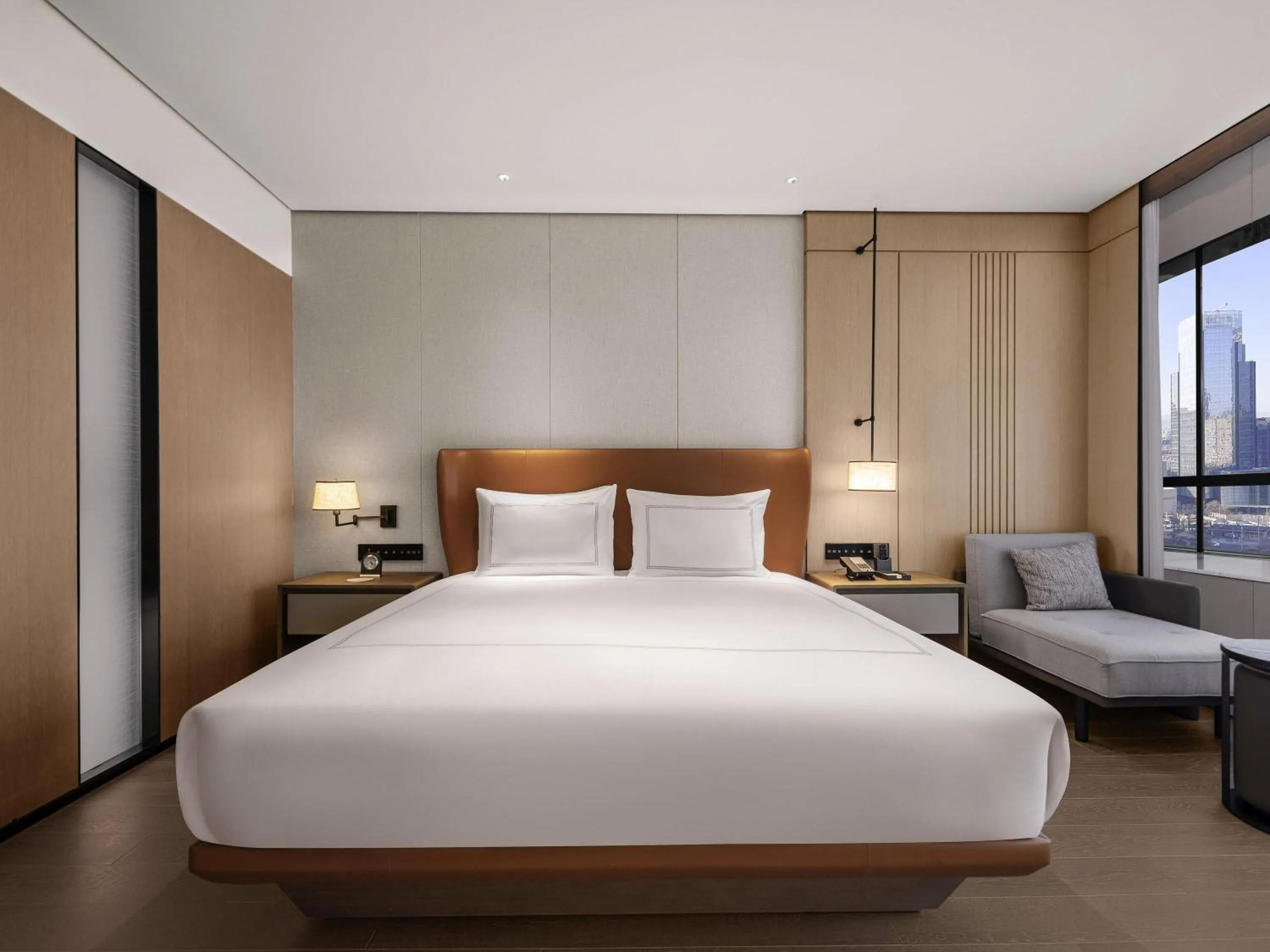 Swiss Advantage King Room - High Floor in Swissotel Beijing Hong Kong Macau Center - 1 min to subway