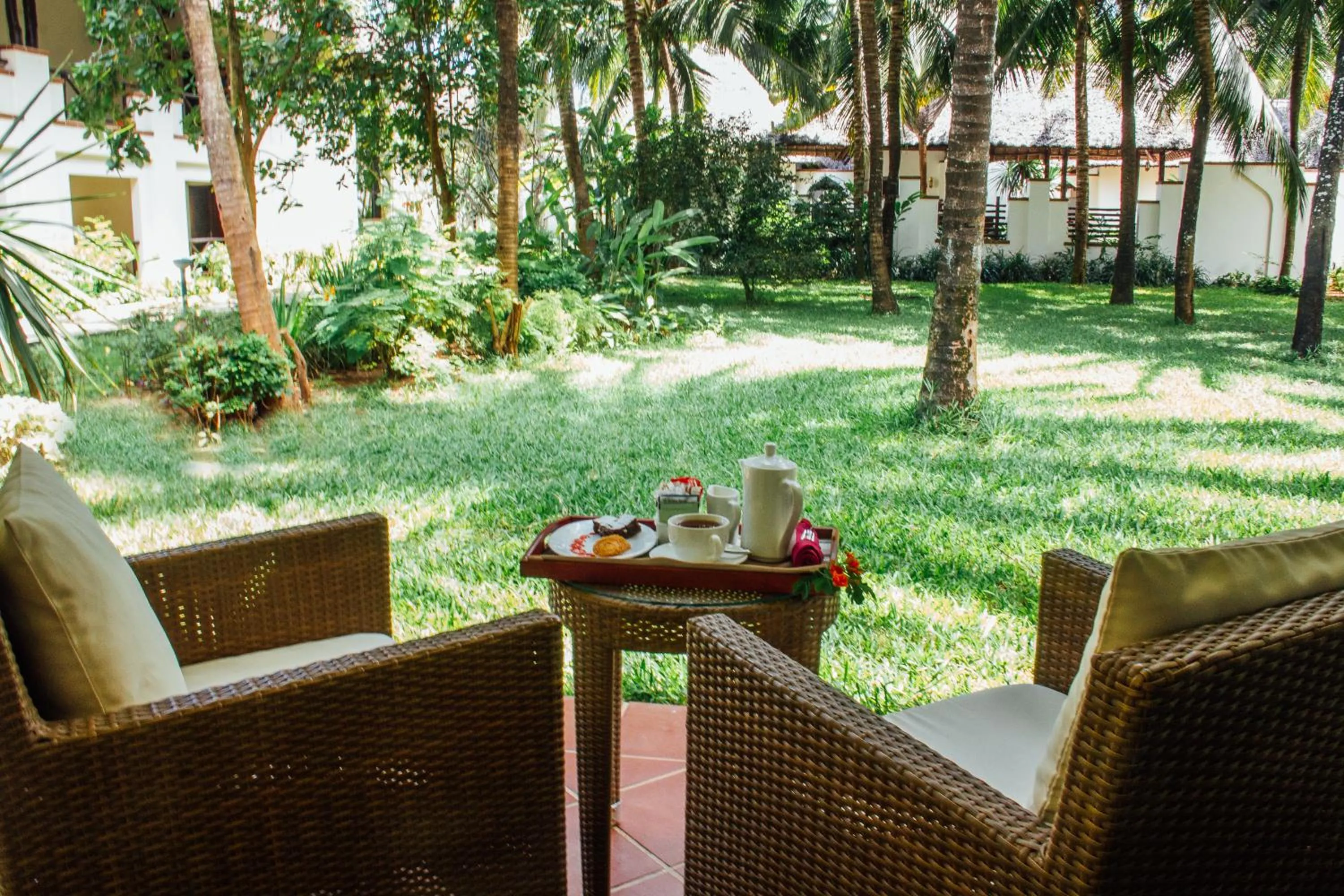 King Room with Garden View in Sea Cliff Resort & Spa