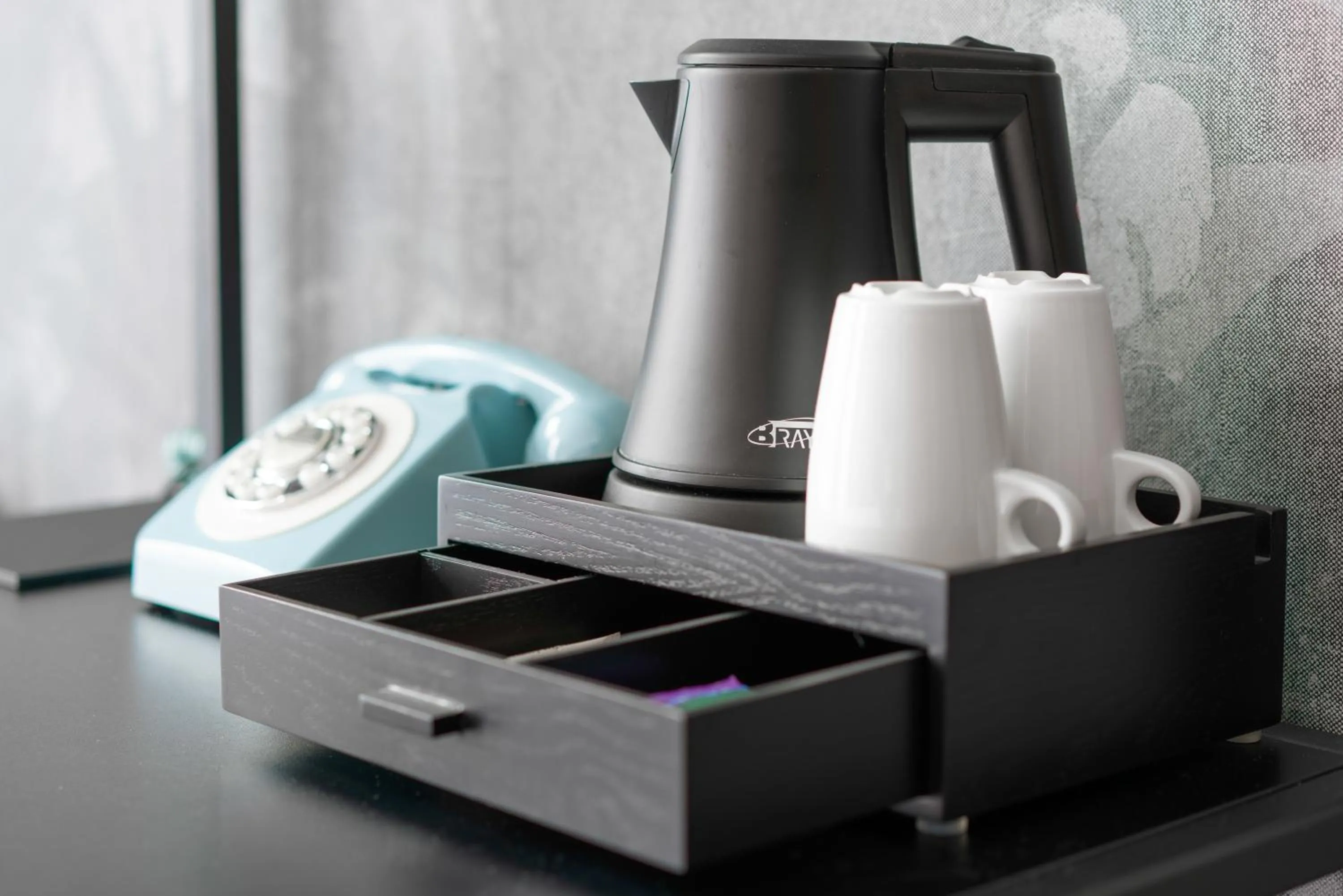 Souterrain Twin Room (Below Street Level with Limited View, no elevator access) in Krisotel