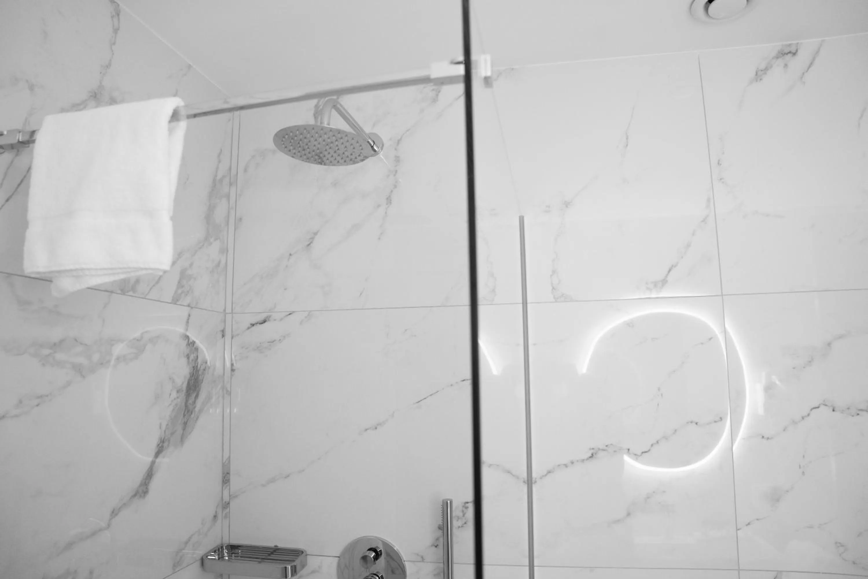 Deluxe Double or Twin Room with City View in Soul Art Hotel