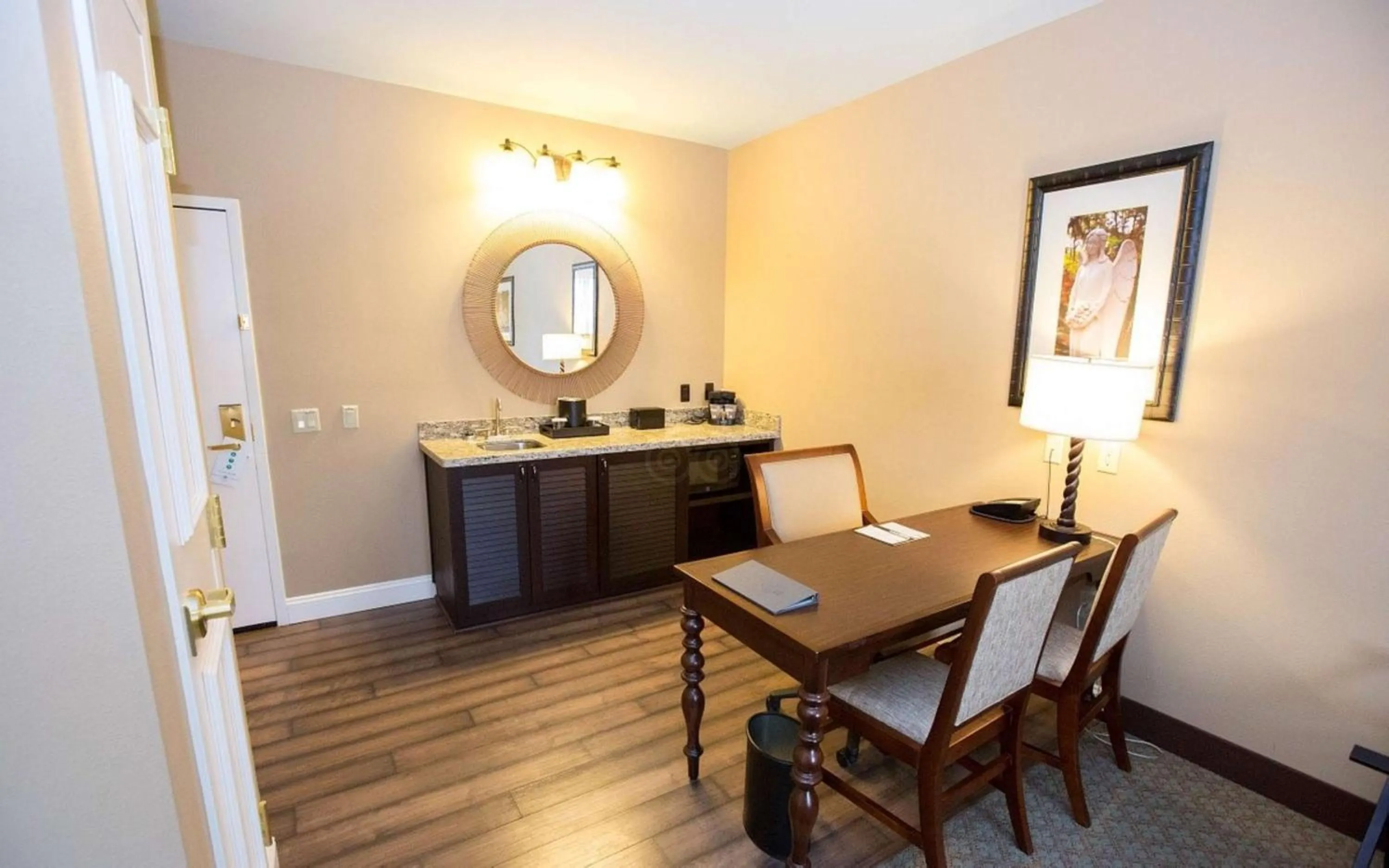 Two-Room Queen Suite with Two Queen Beds in Embassy Suites Savannah Historic District