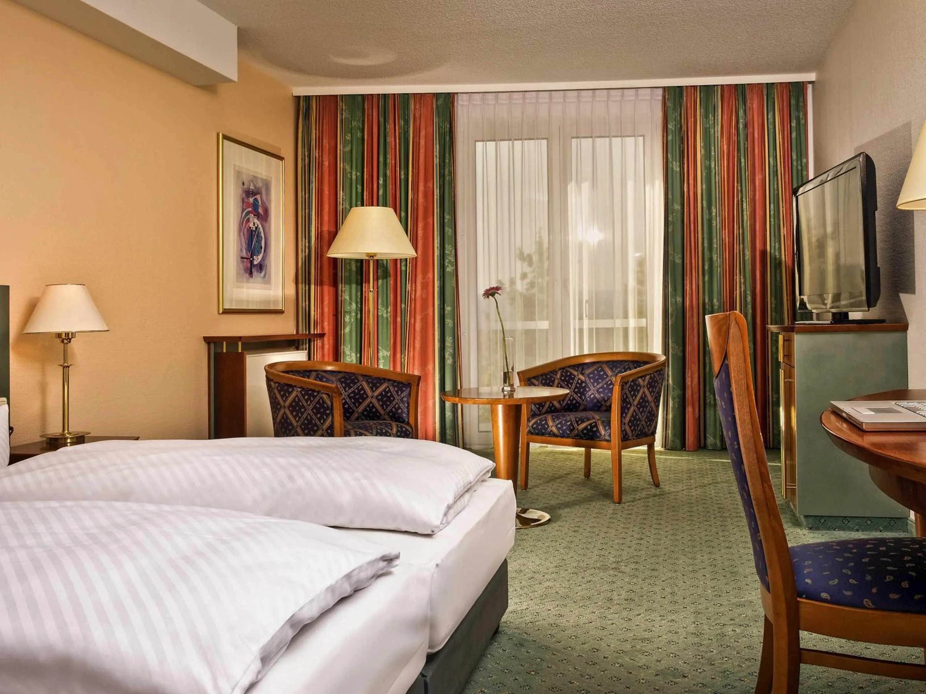 Superior Room with One Double Bed and Air Conditioning in Congress Hotel Weimar by Mercure