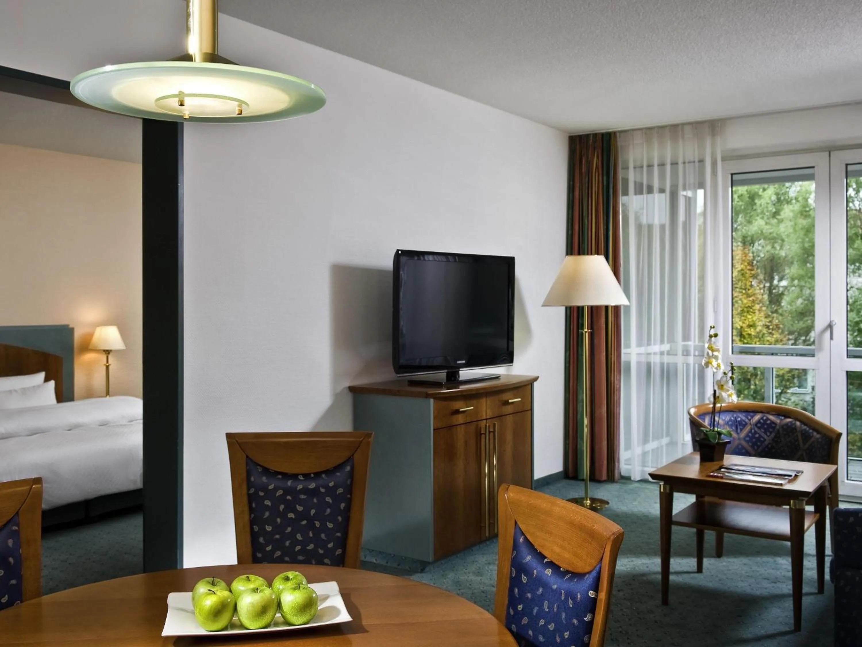 Suite with One Double Bed and Balcony - single occupancy in Congress Hotel Weimar by Mercure