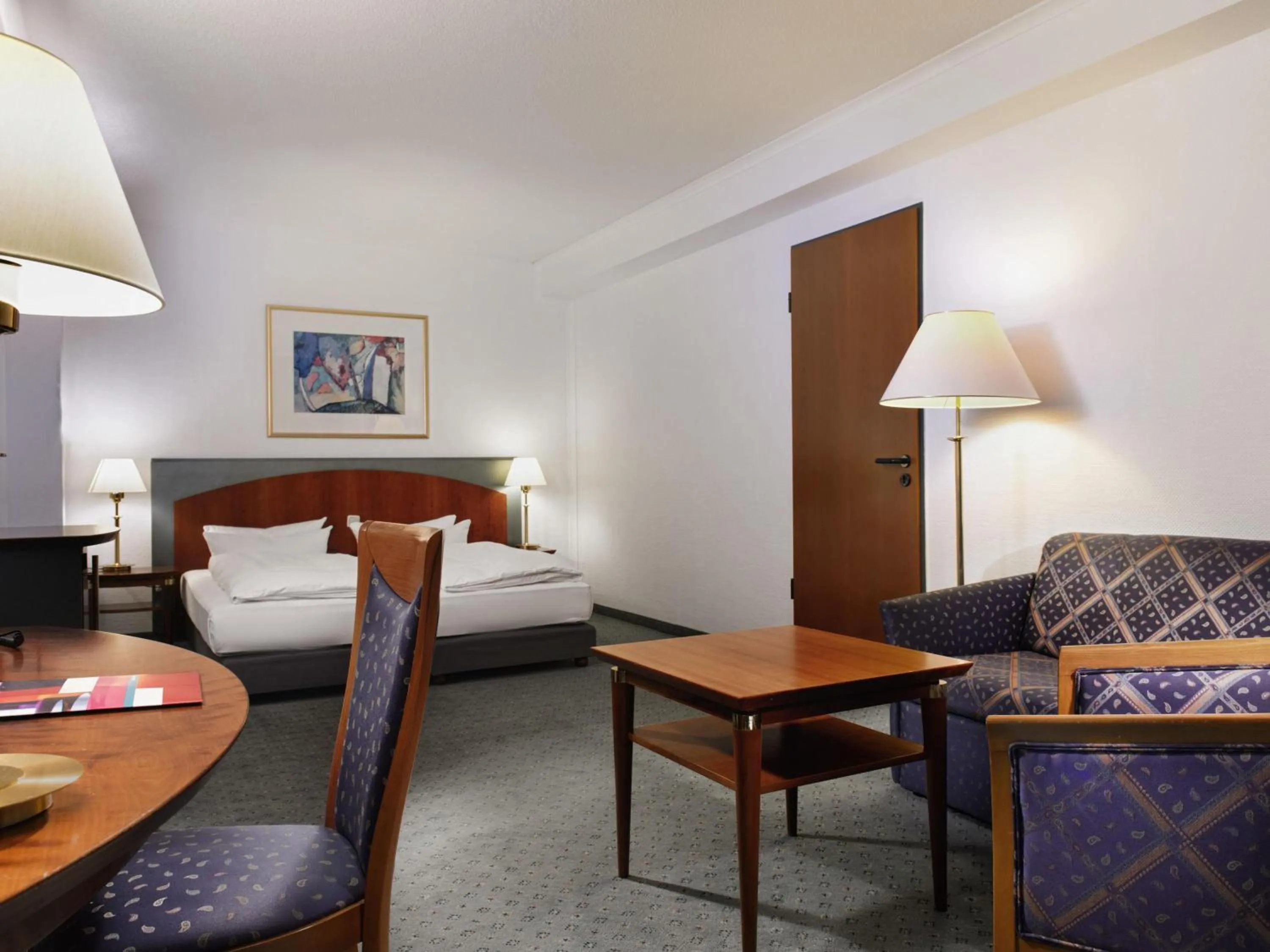 Standard Double Room with Sofa Bed in Congress Hotel Weimar by Mercure