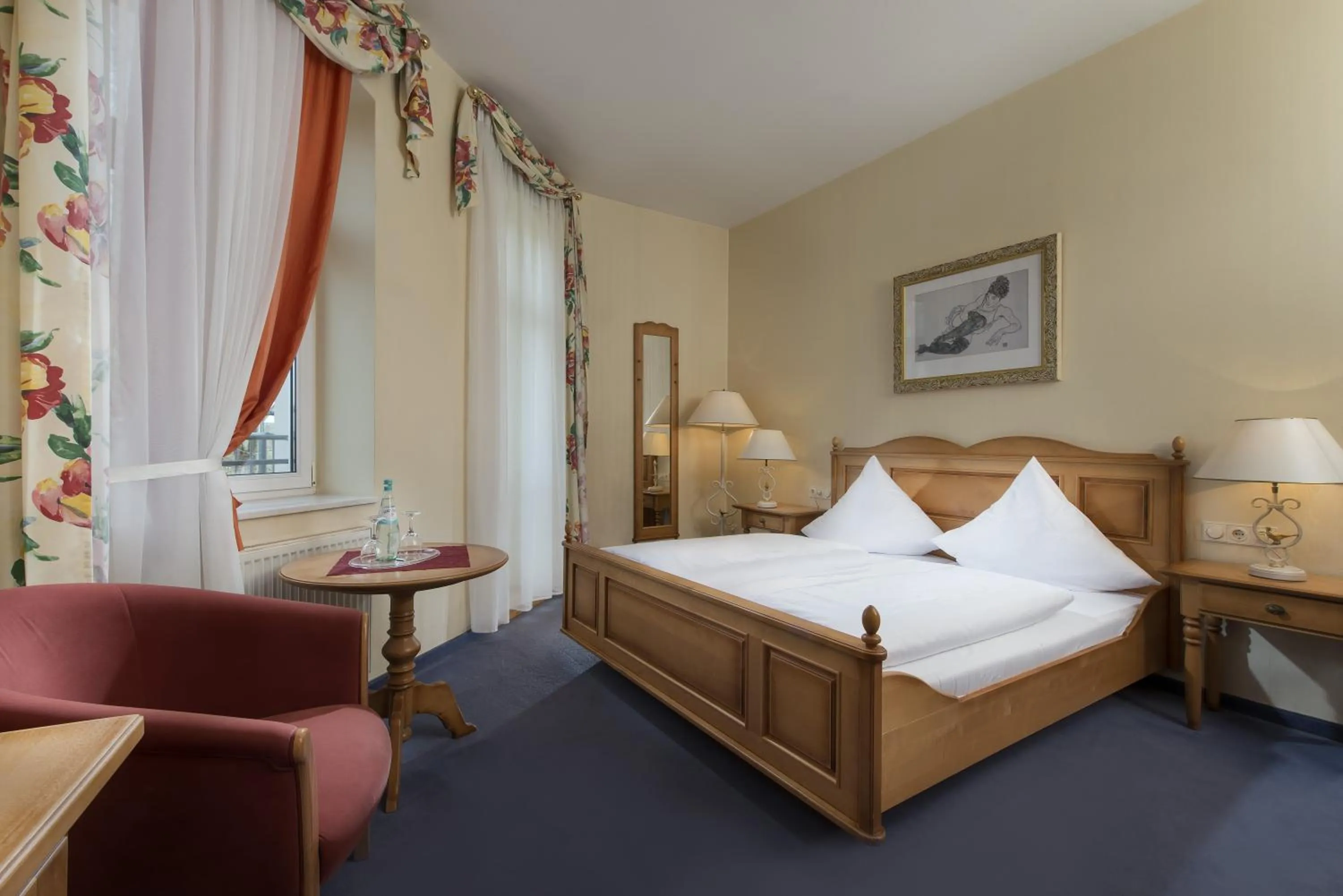 Superior Double Room in Hotel Schloss Schweinsburg