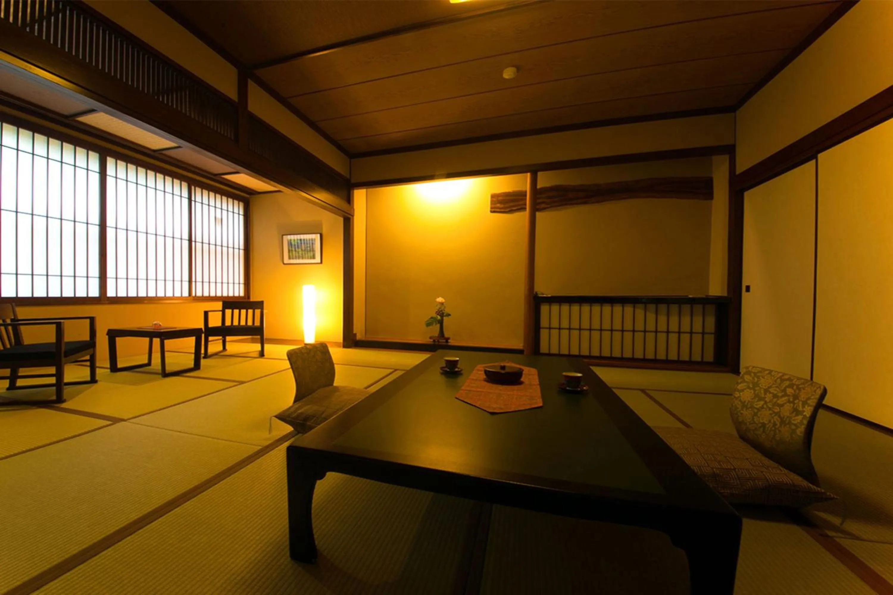 Japanese-Style Triple Room with Shared Bathroom (Wakitakan) in Nansuikaku