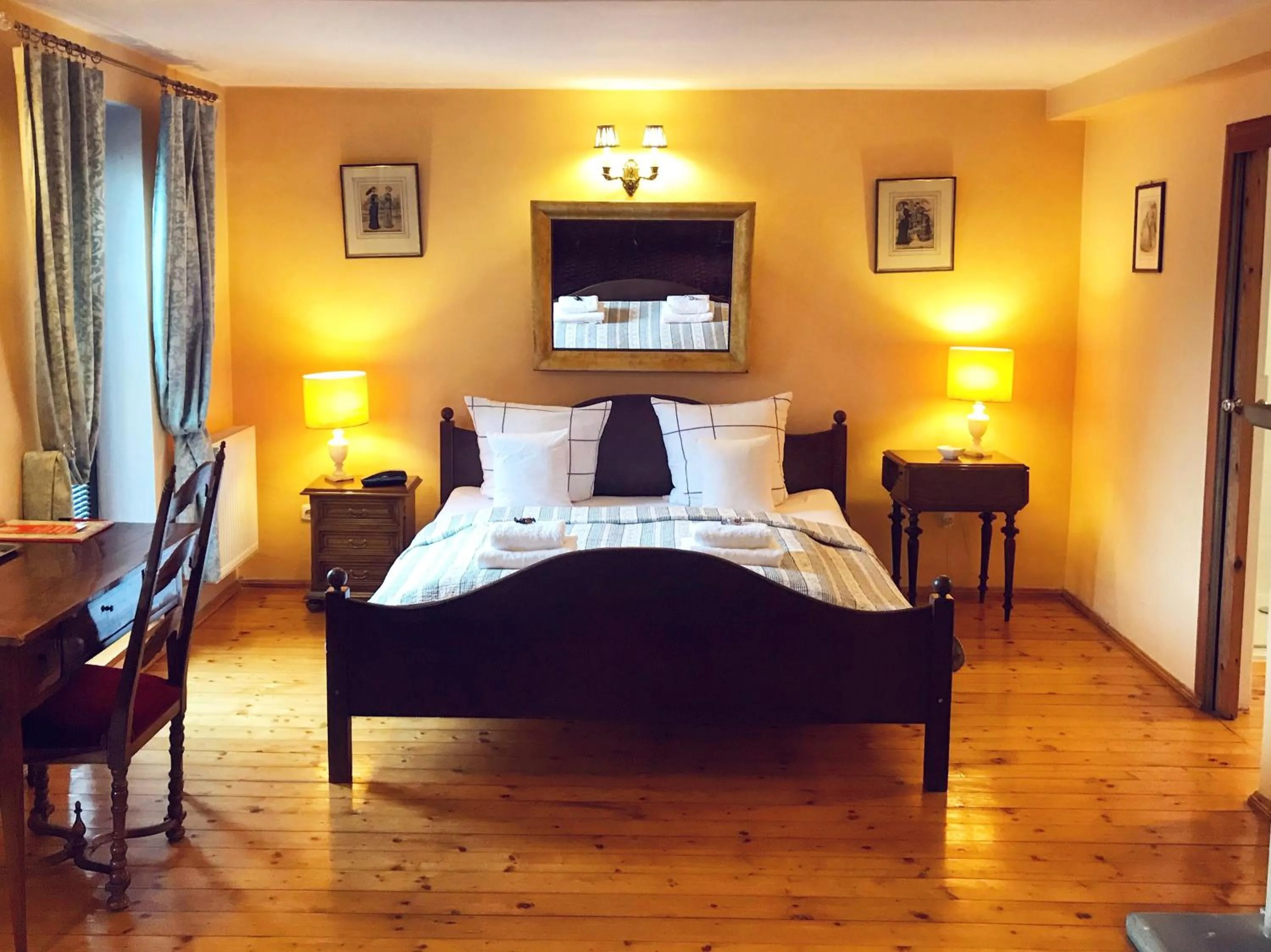 Junior Suite with Balcony - single occupancy in Dworek Adamski