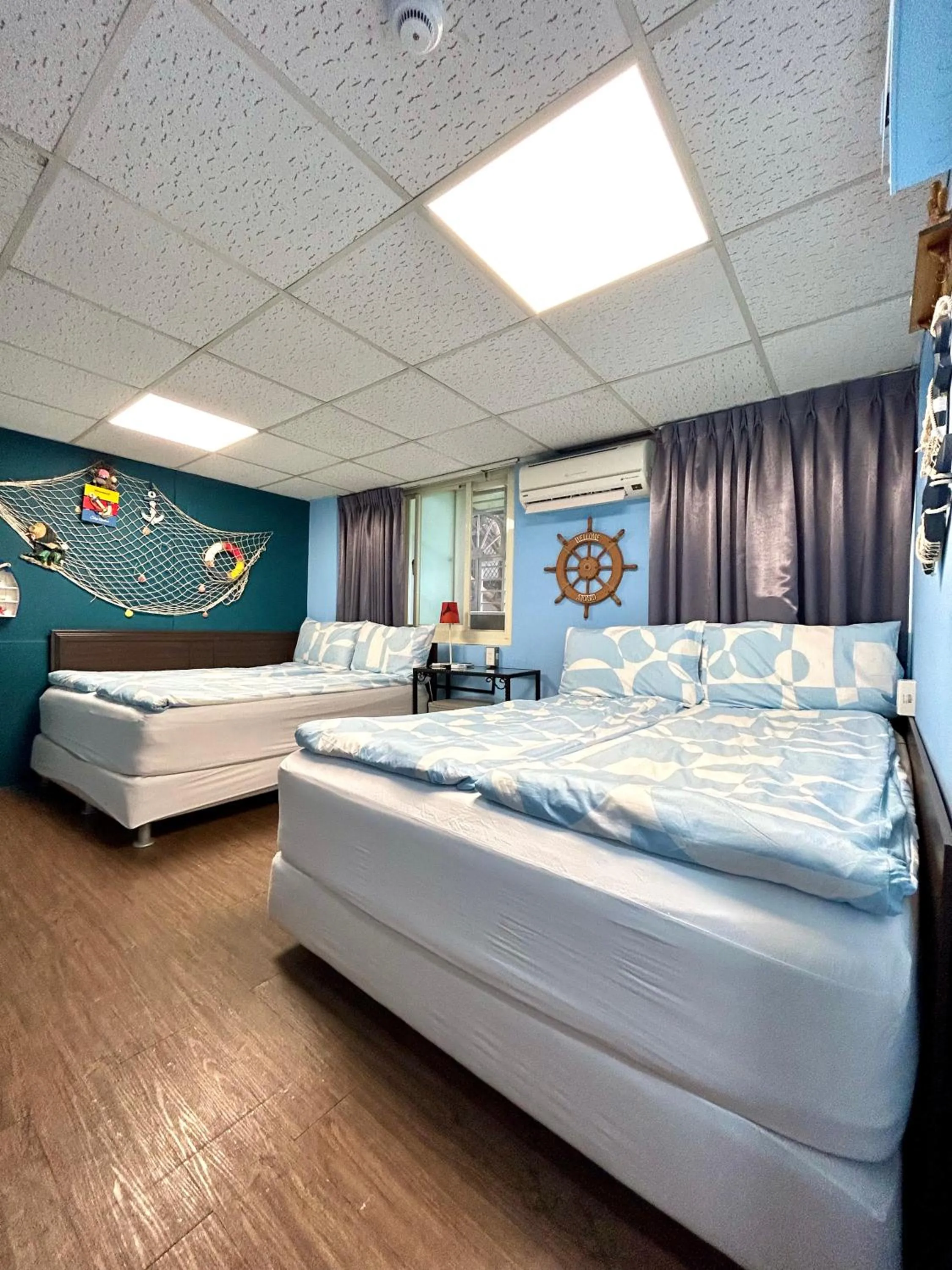 Standard Quadruple Room with Private Bathroom  - single occupancy in Taipei Triple Tiger Inn