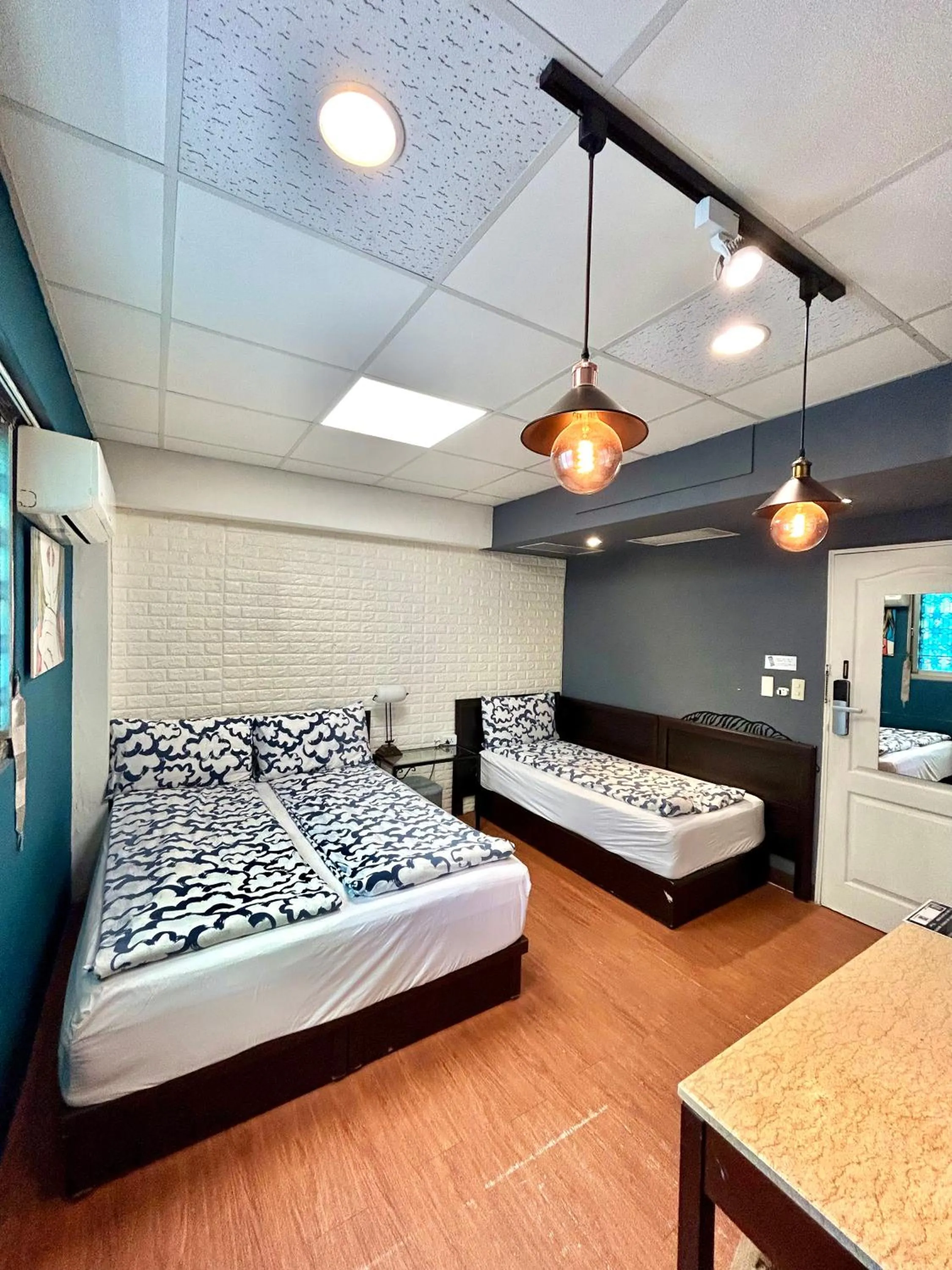 Standard Triple Room with Private Bathroom - single occupancy in Taipei Triple Tiger Inn