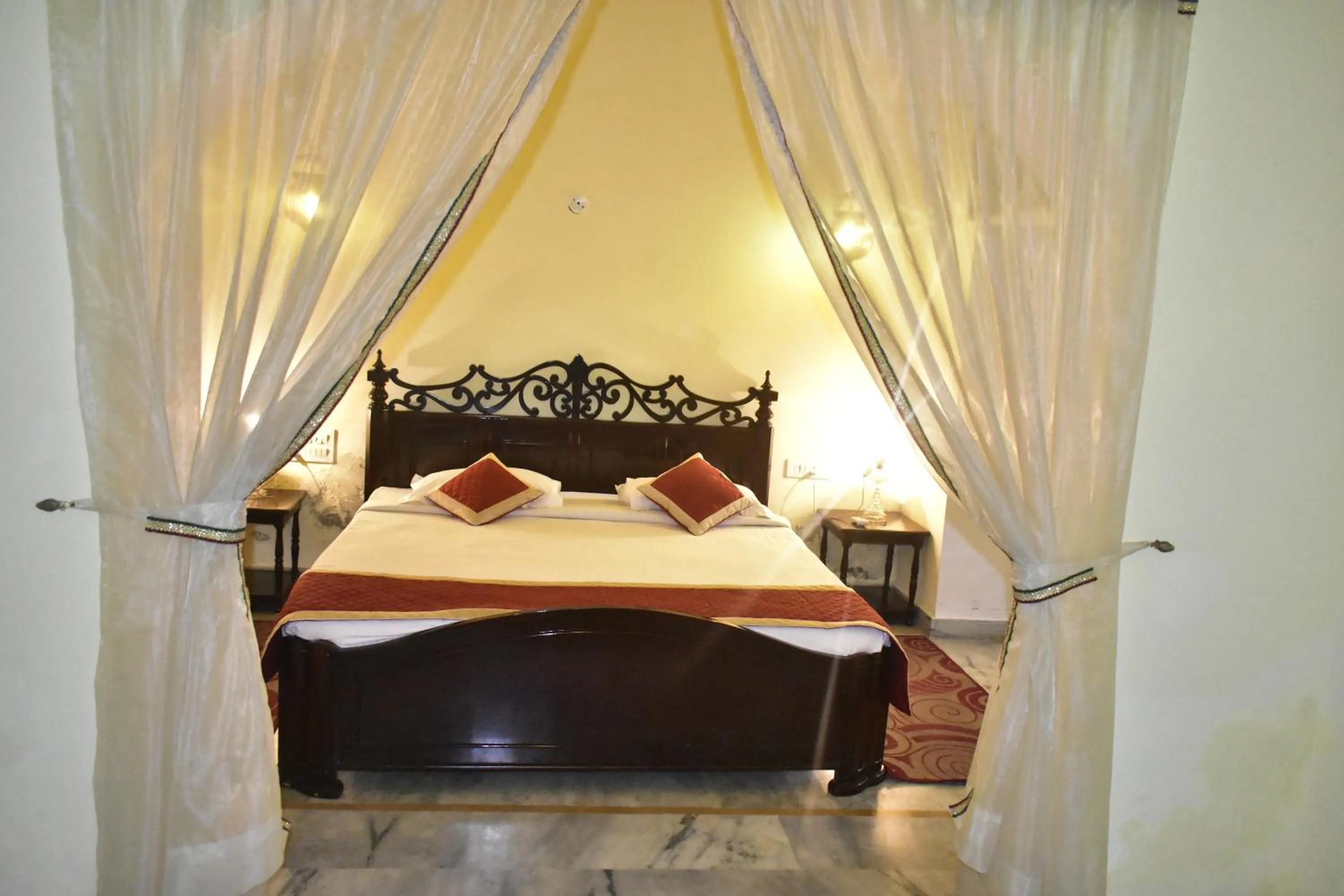 Deluxe Double or Twin Room in Castle Khandela A Heritage Castle