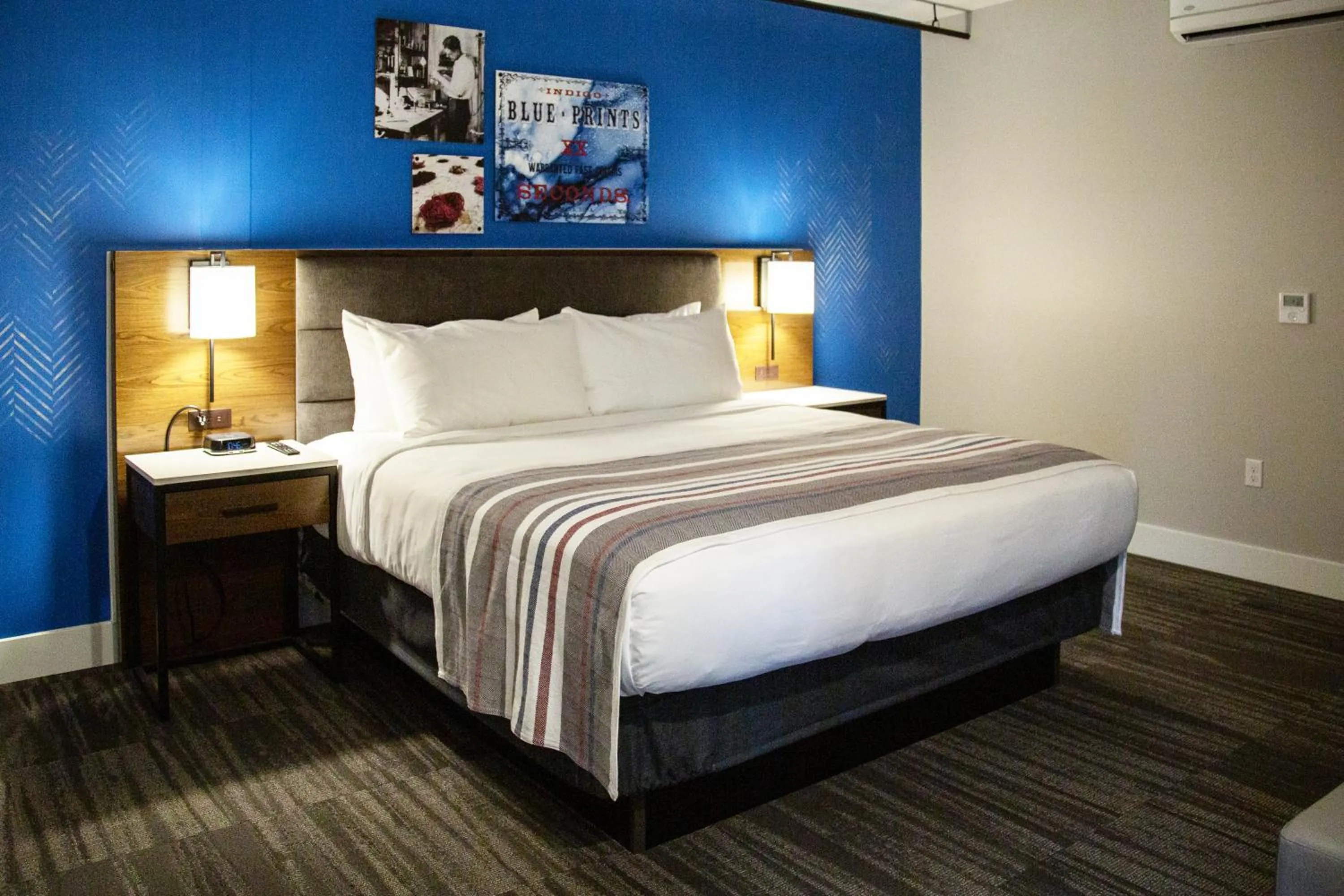 Deluxe King Suite in Hotel Millwright