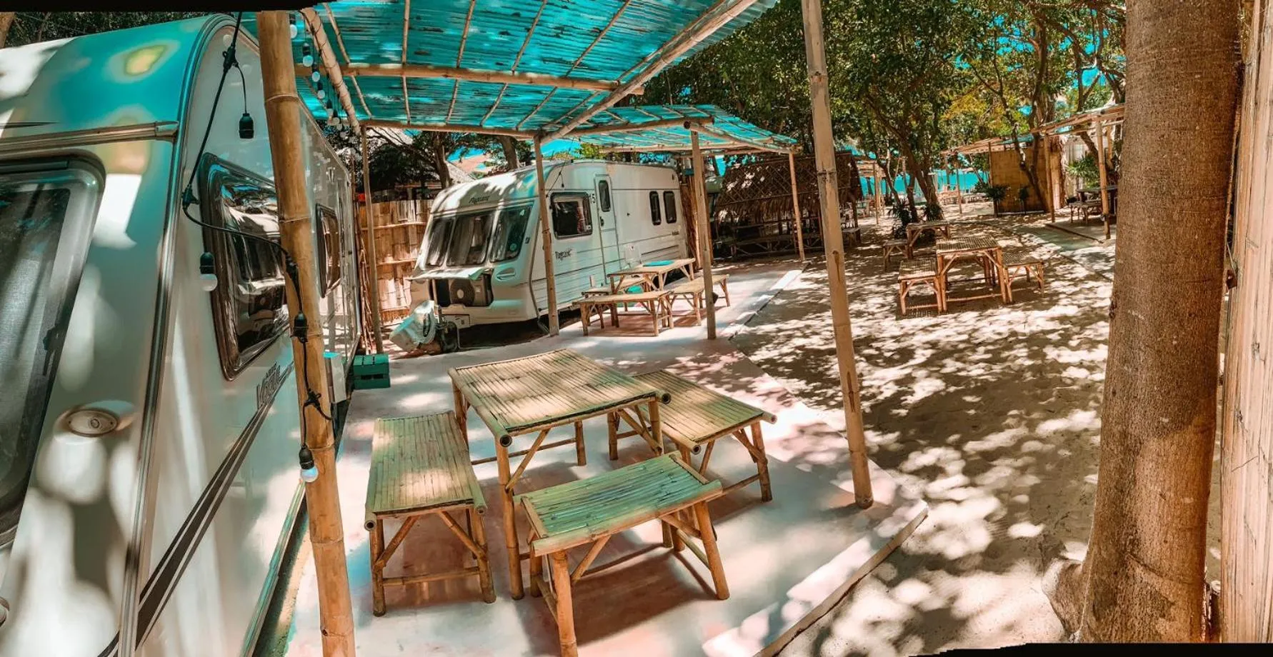Deluxe Family Room in Beach House Camp