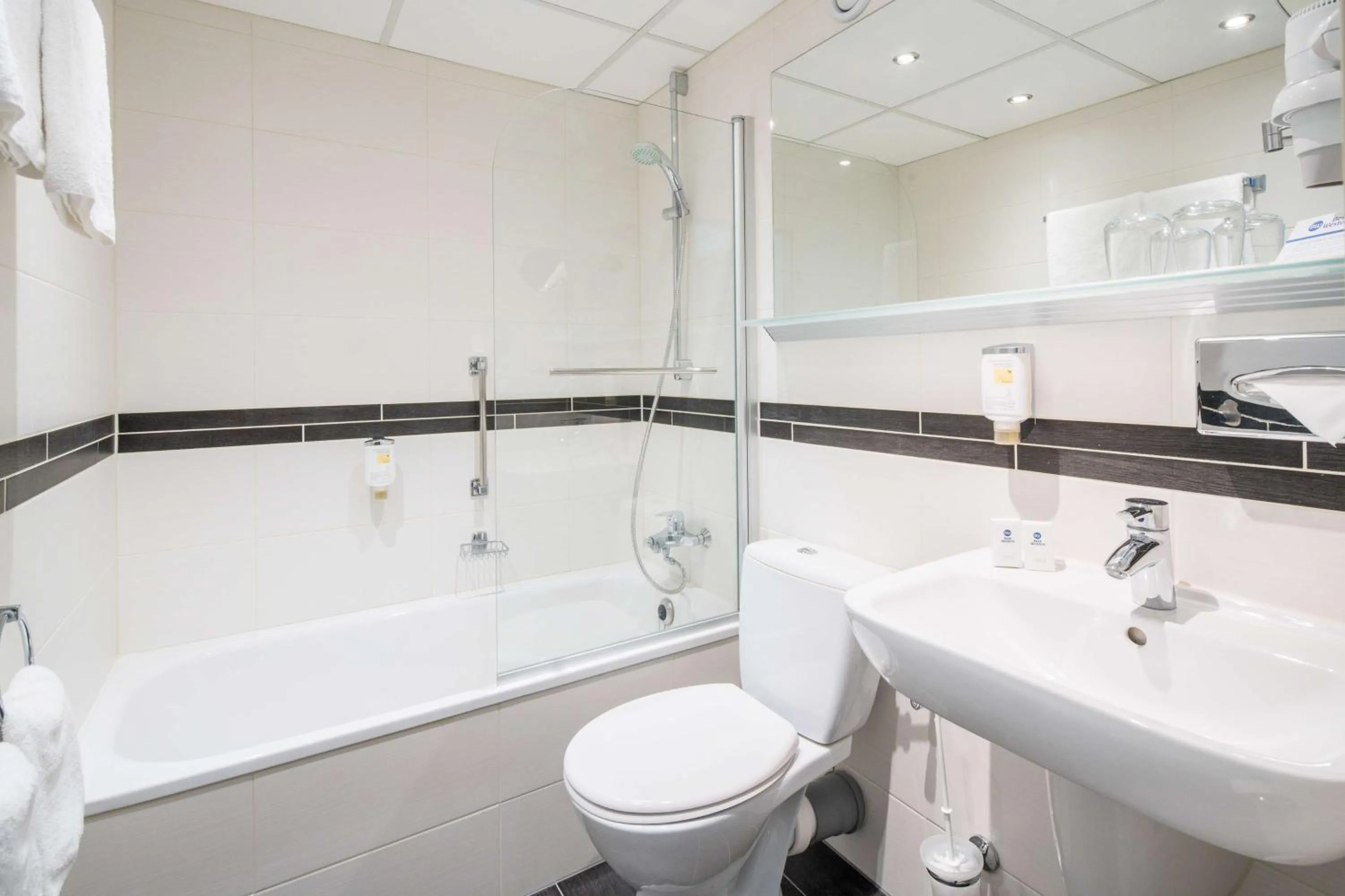 Business Double Room with Two Single Beds in Best Western Hotel Jena