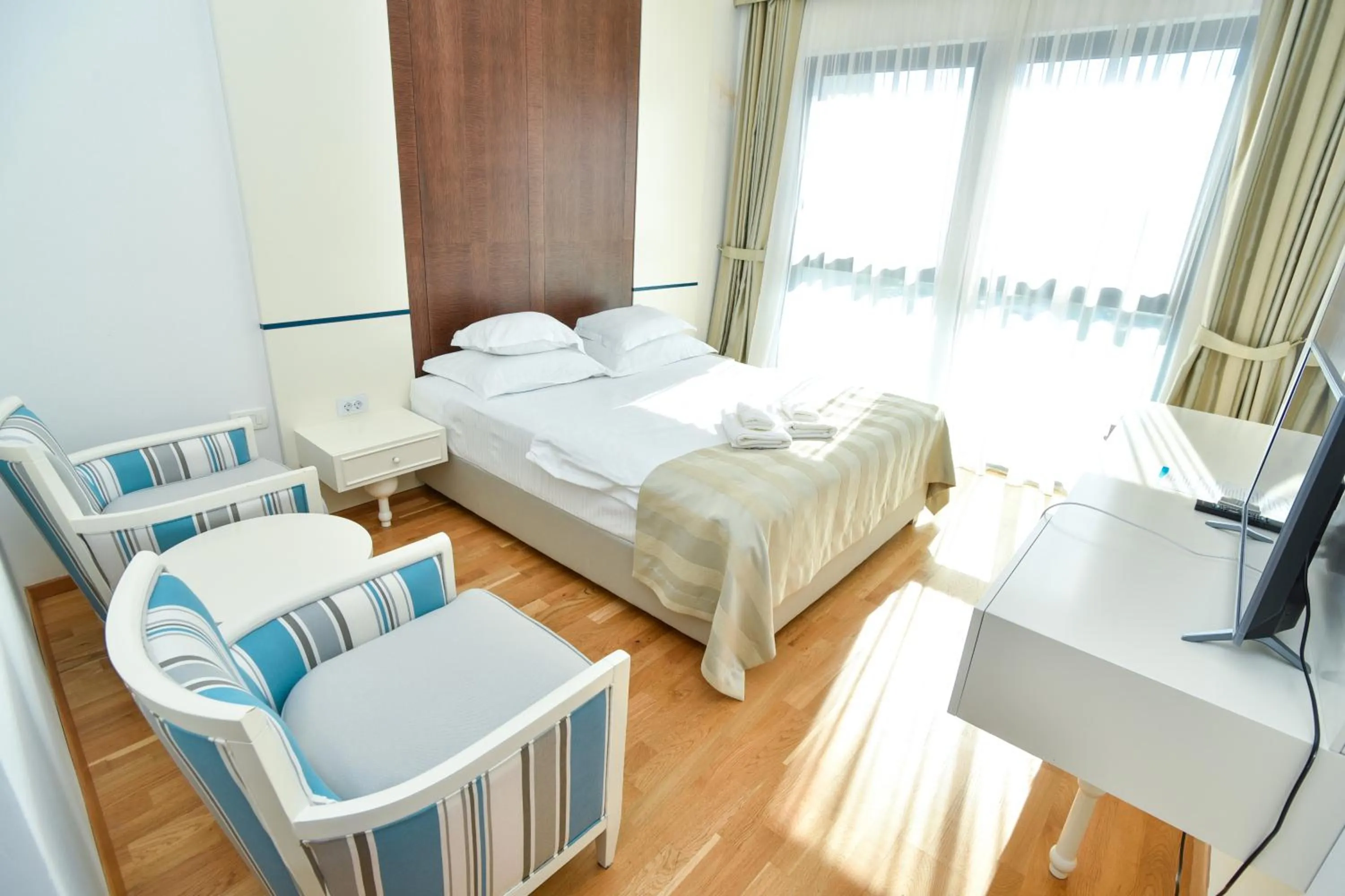 Comfort Quadruple Room without Balcony in BARBETA Accommodation