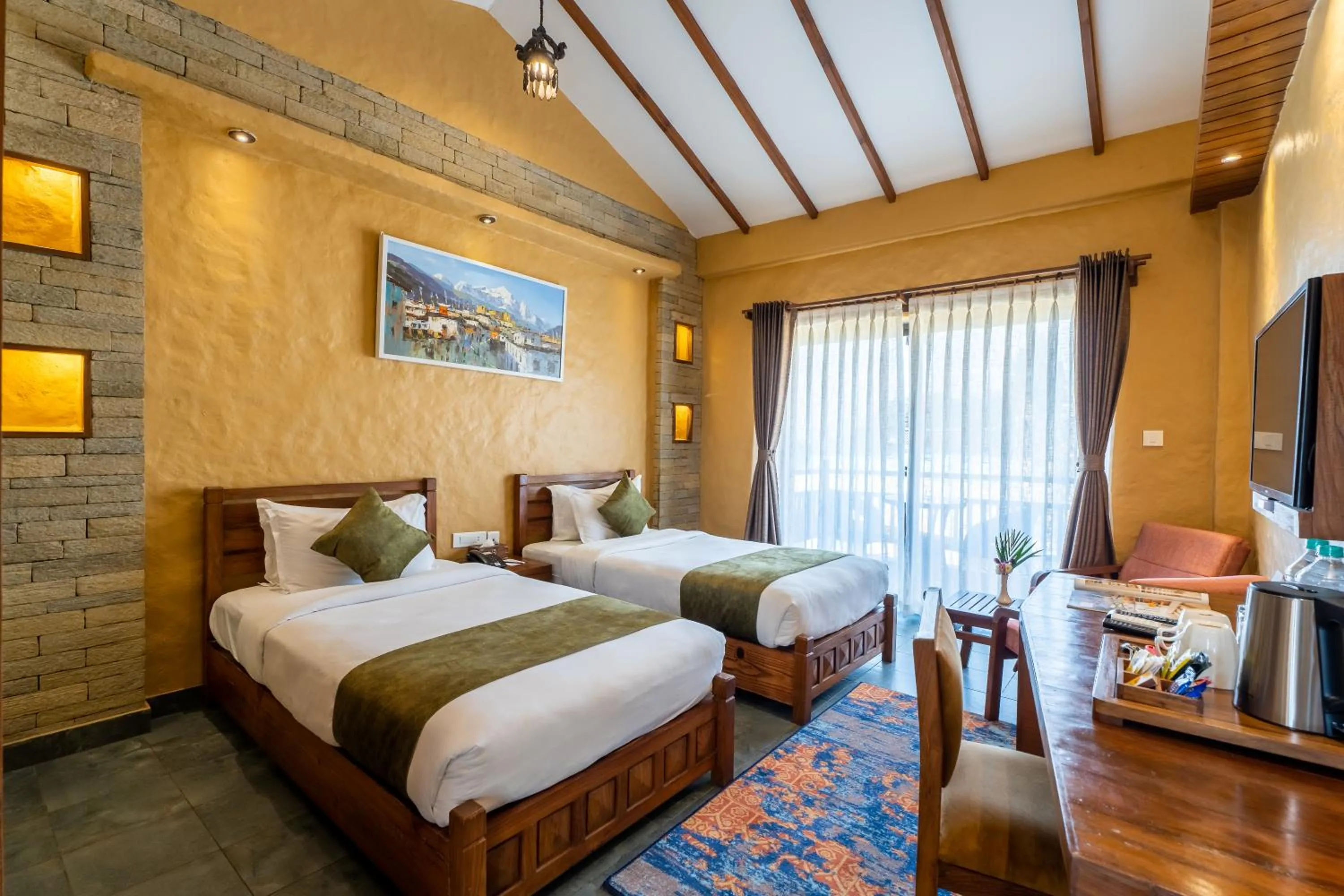 Deluxe Twin Room with Free Airport Transfers in Bar Peepal Resort