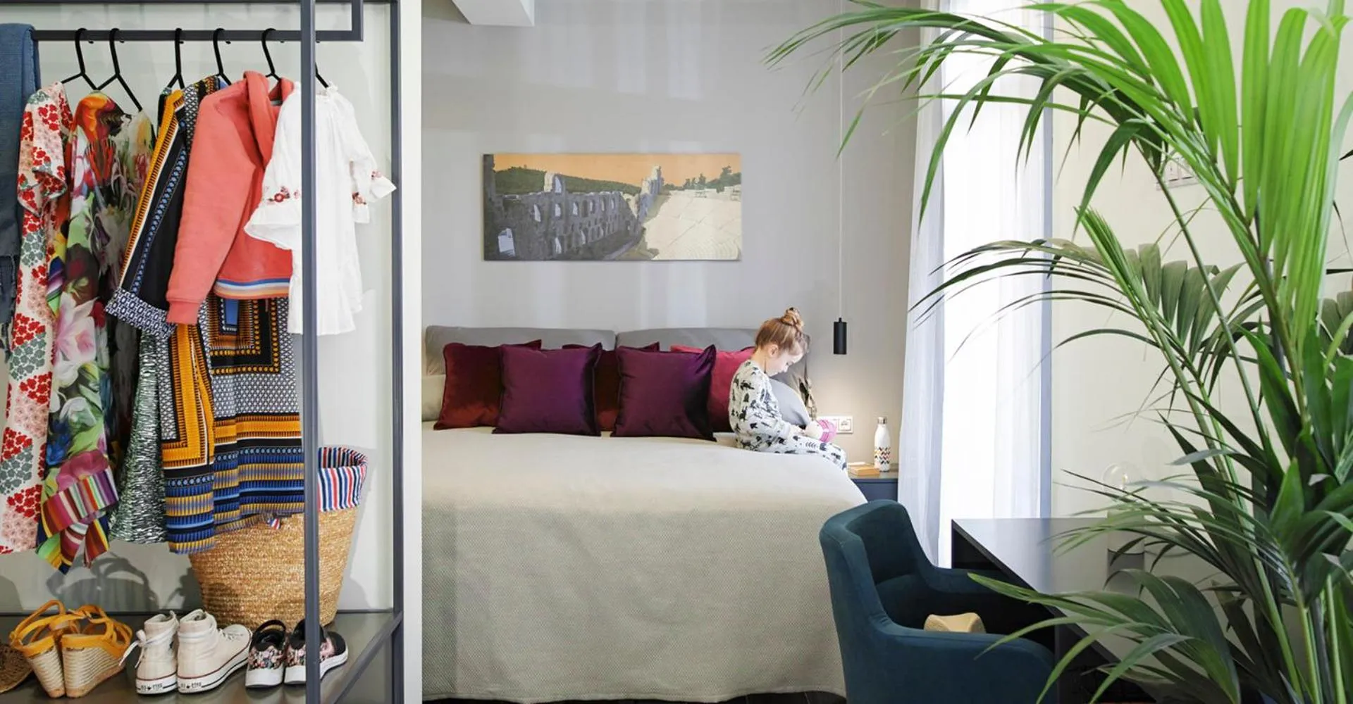 Deluxe Double Room with Balcony in The Gem Society Hotel