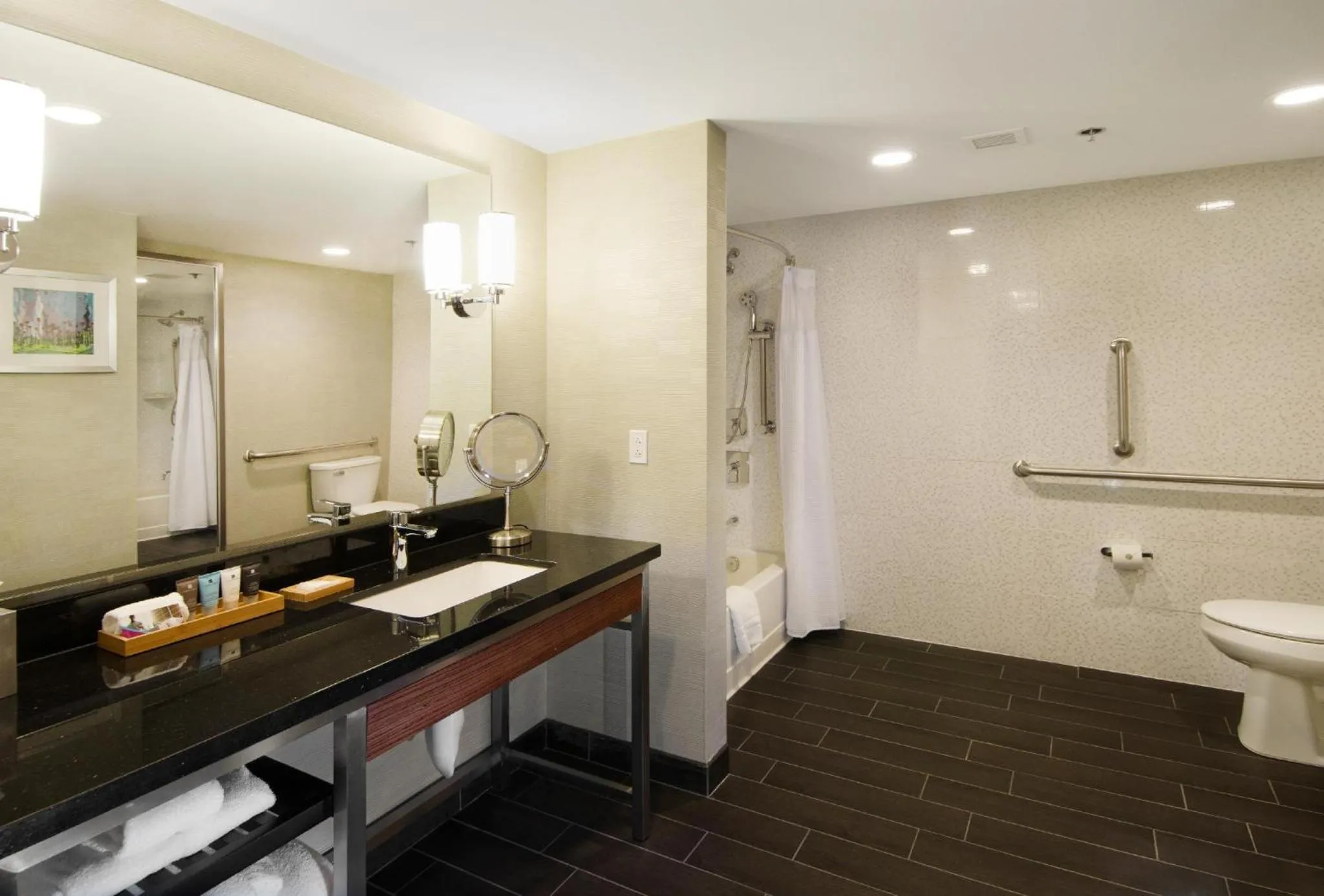 One-Bedroom Suite in Crowne Plaza Princeton - Conference Center by IHG