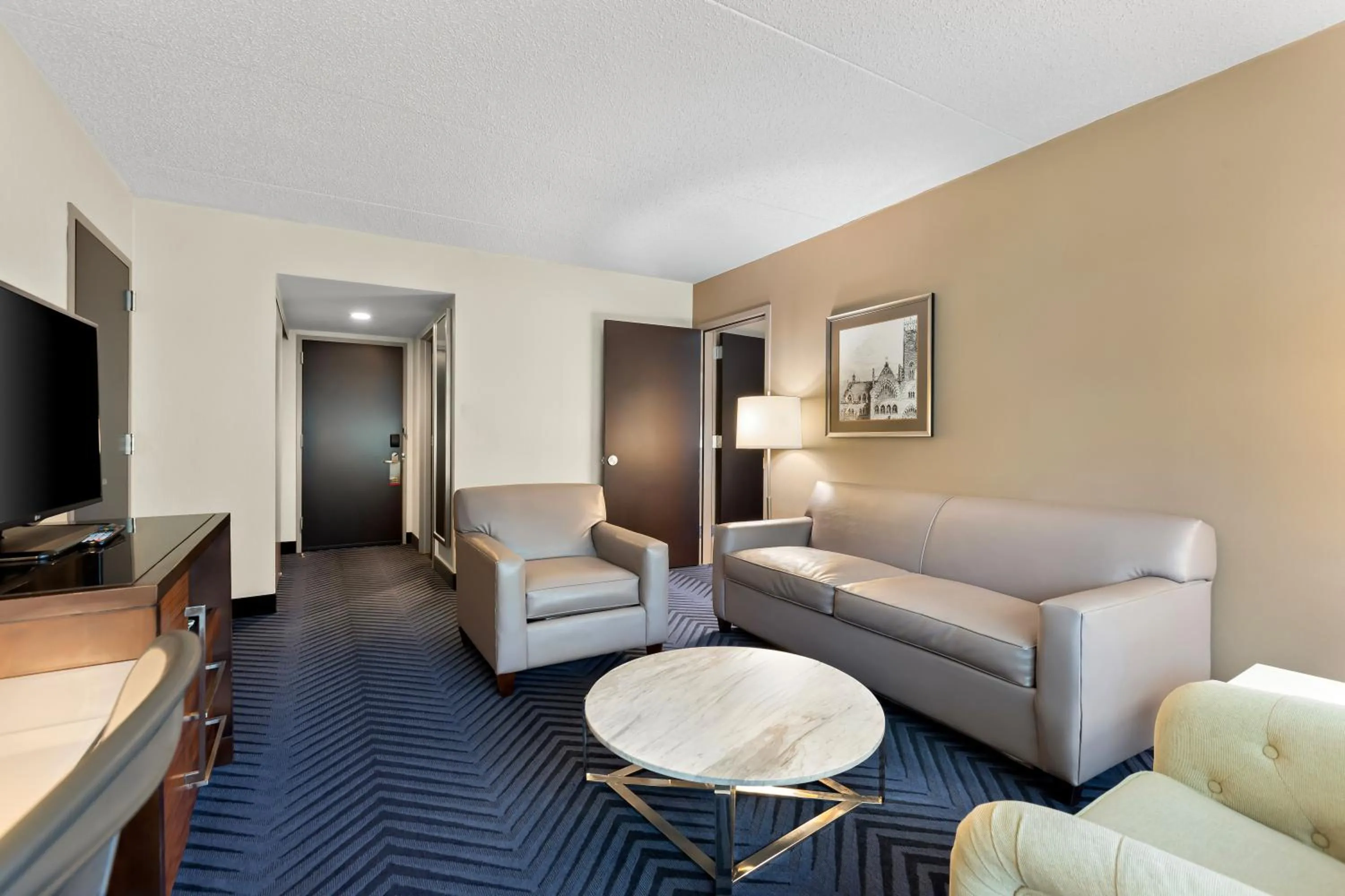 Junior King Suite in Crowne Plaza Princeton - Conference Center by IHG