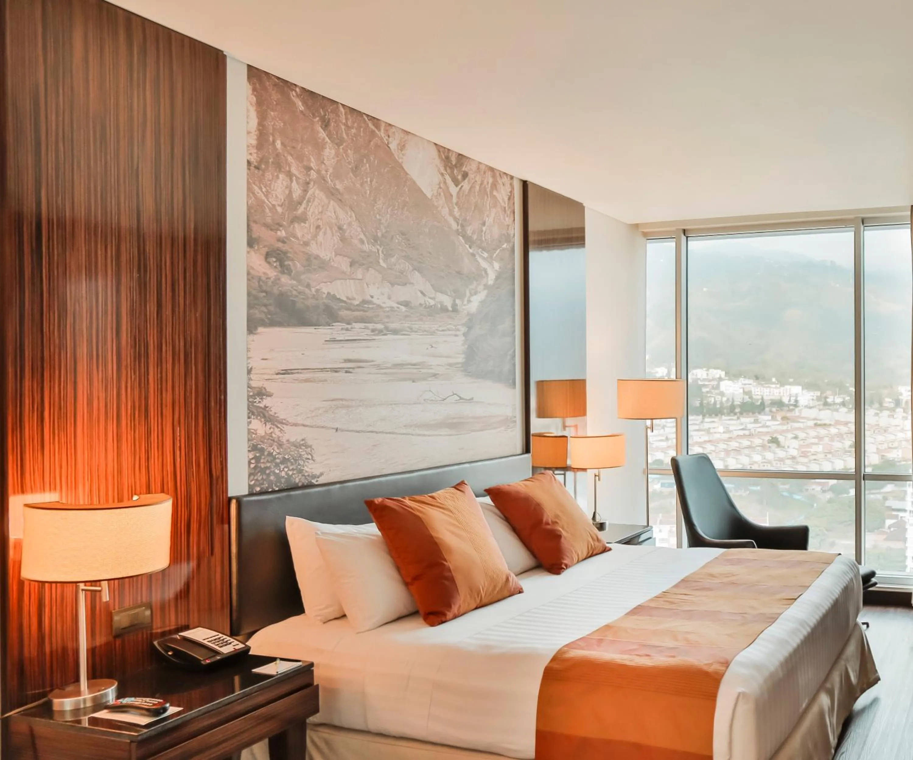 One-Bedroom King Suite with Sofa Bed in Holiday Inn Bucaramanga Cacique by IHG