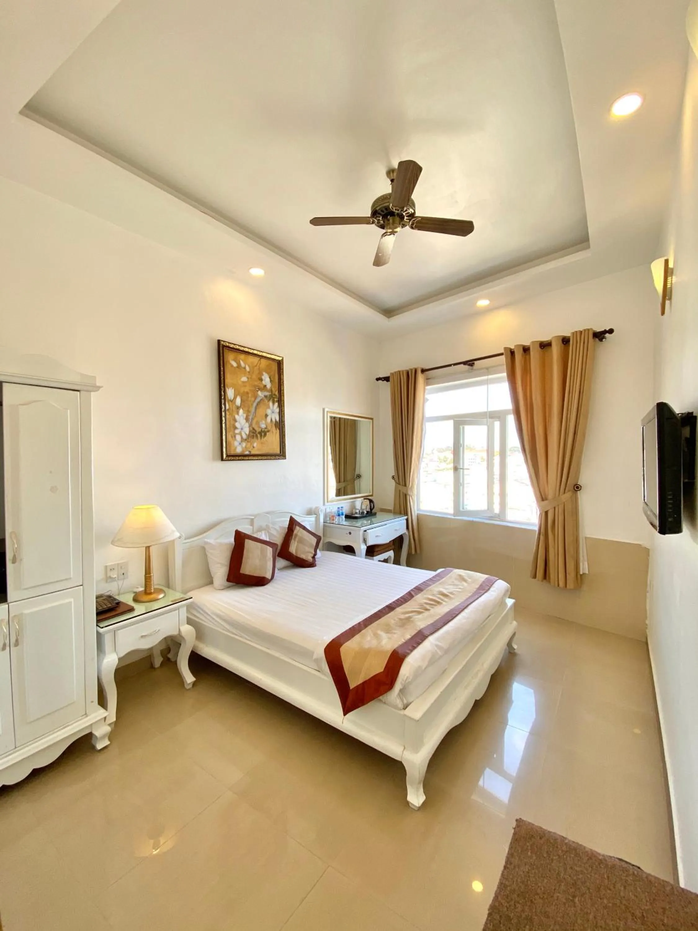 Deluxe Double Room in Tulip Hotel