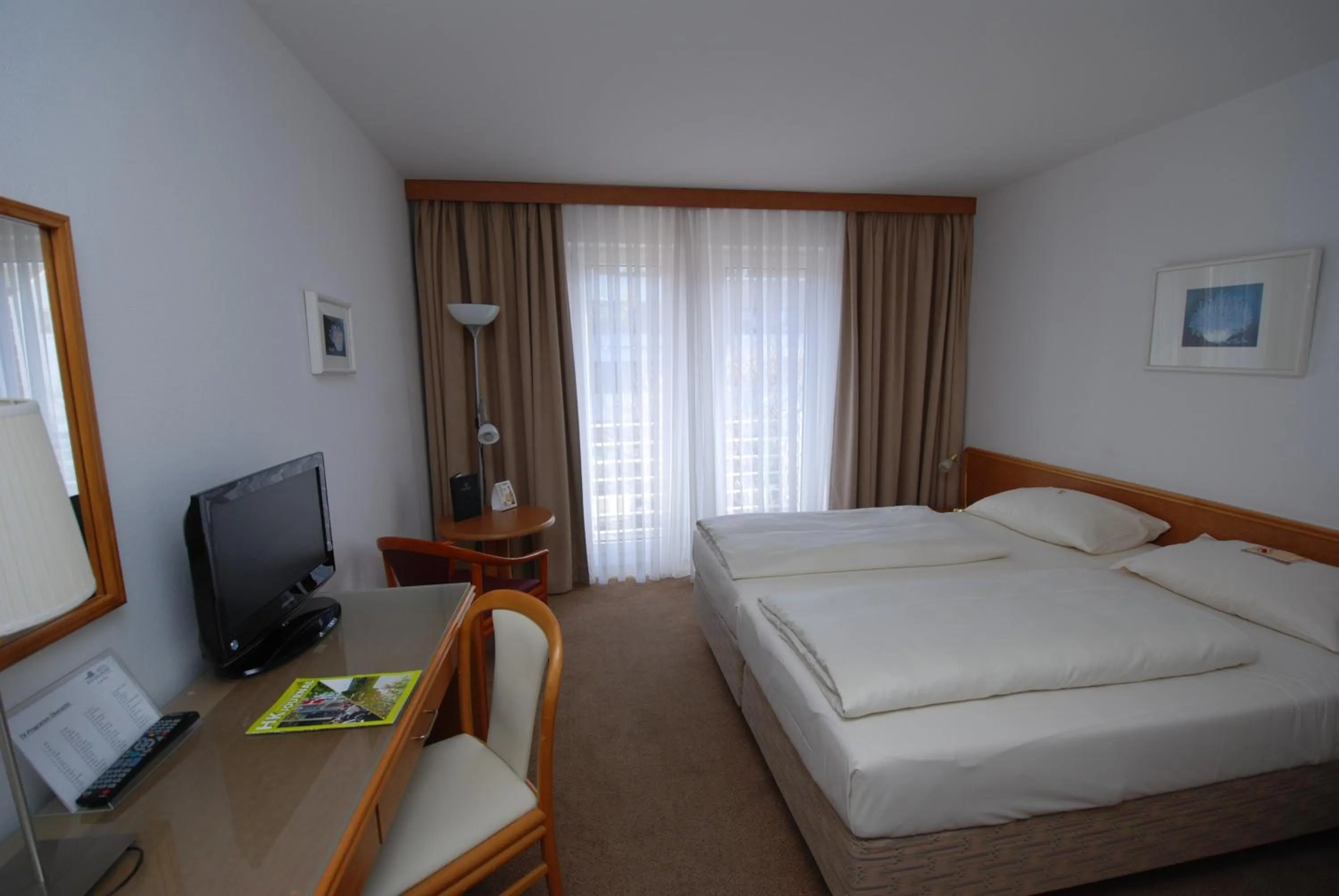 Standard Double Room - single occupancy in HK Hotel Düsseldorf City
